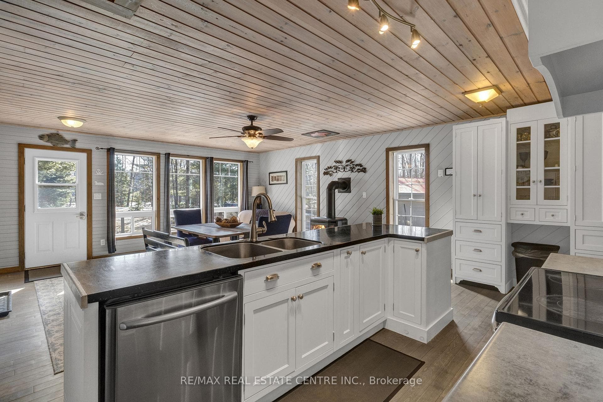 2815 Kawagama Lake Road photo 11