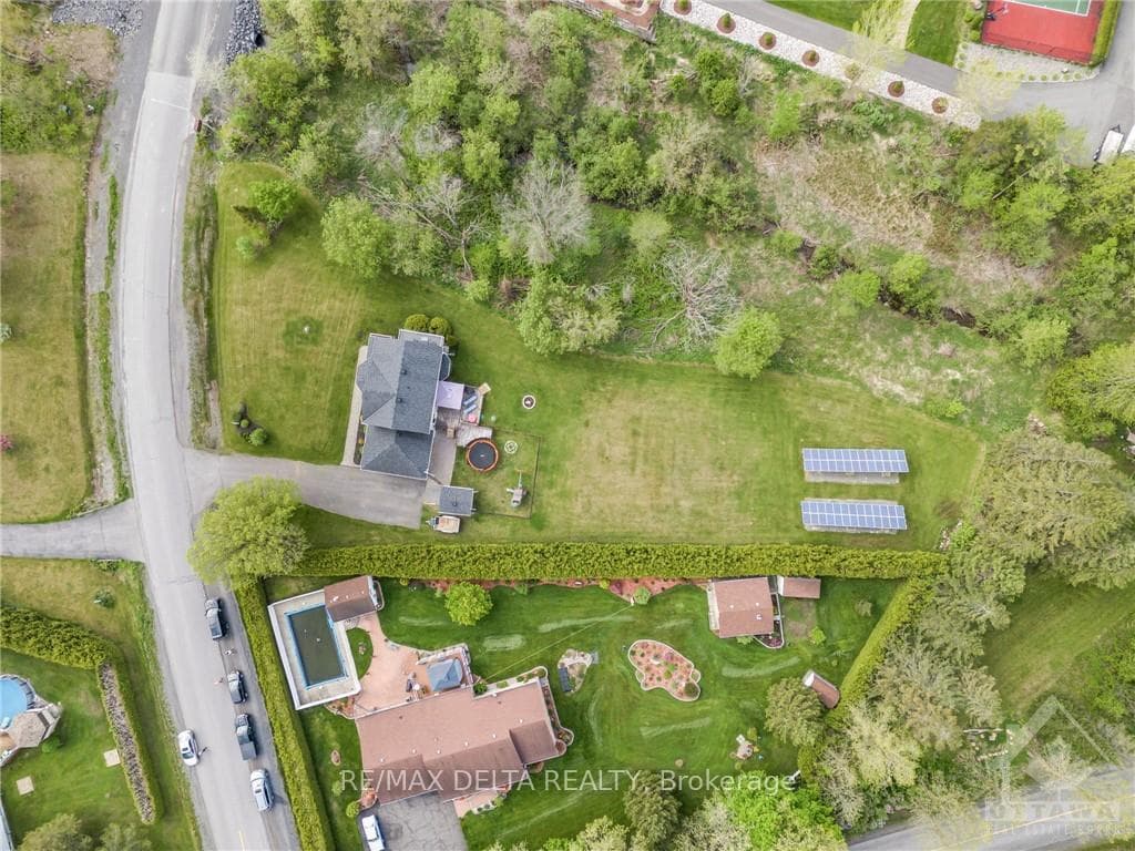 464 DU RUISSEAU Street photo 26