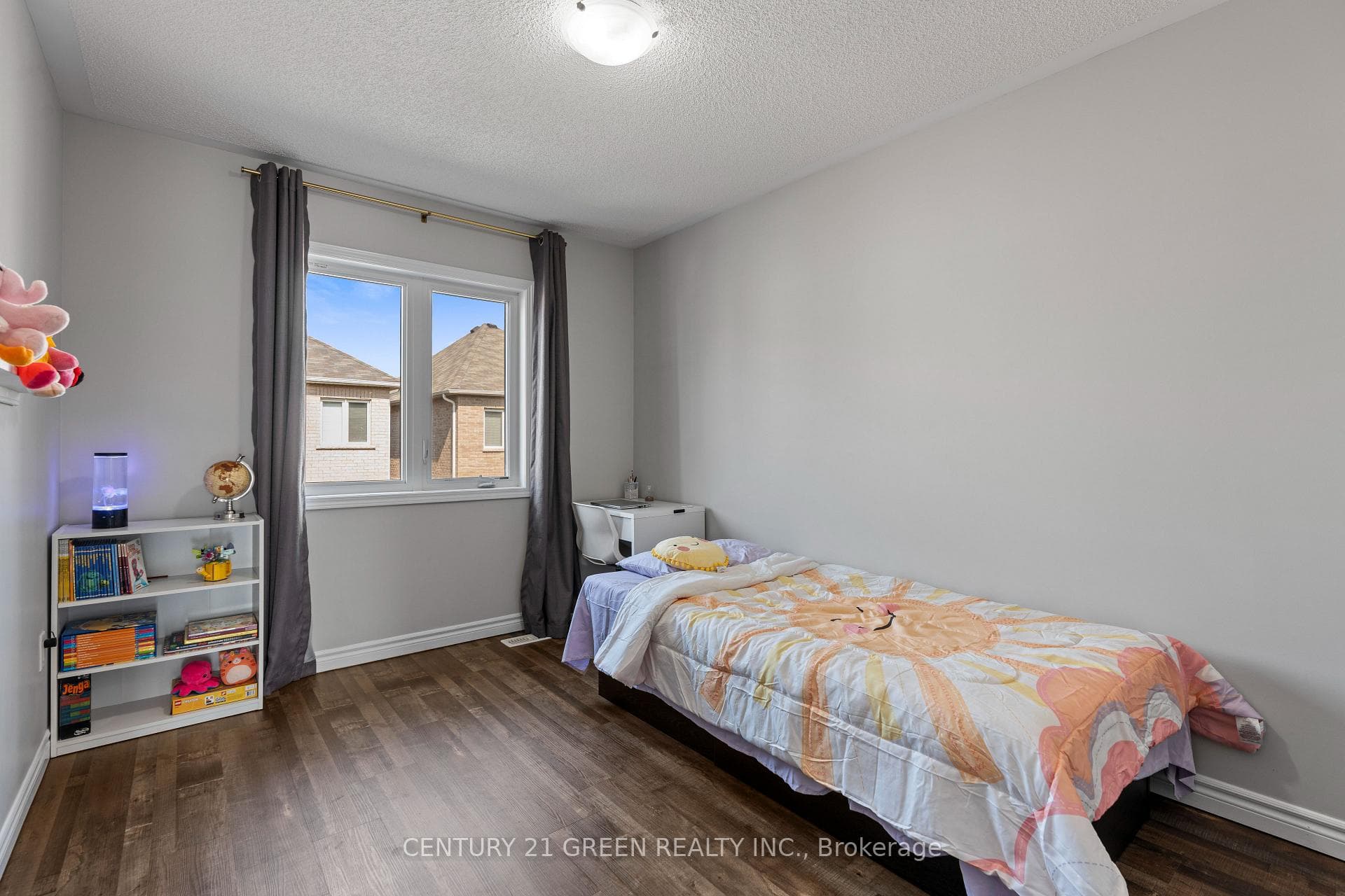 317 Gooding Crescent photo 31