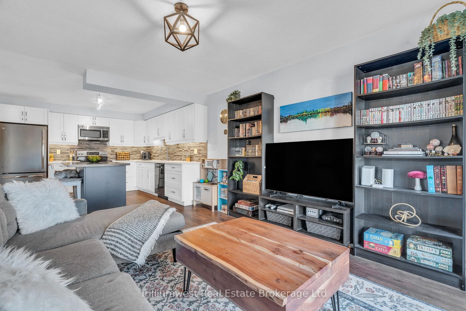 456 Janefield Avenue Unit 113 photo 9