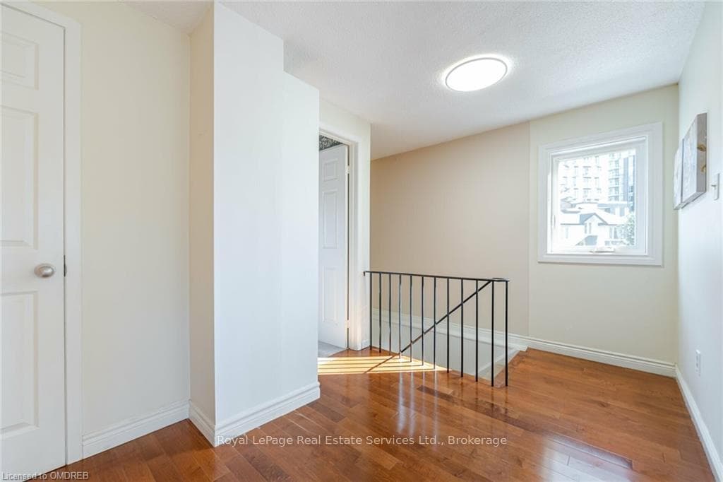2411 SOVEREIGN Street Unit 7 photo 19