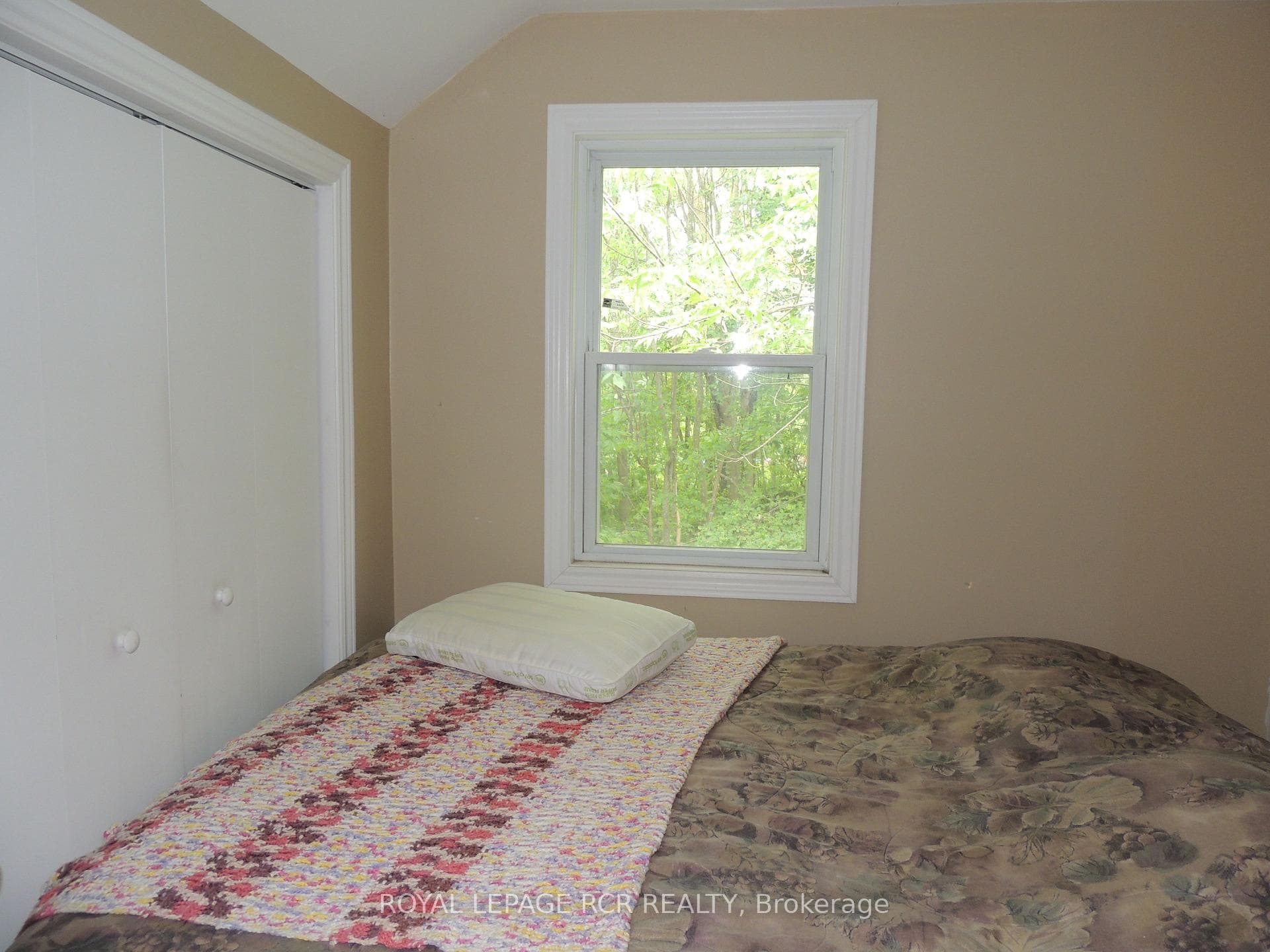 136249 Grey Road 40 Road photo 14
