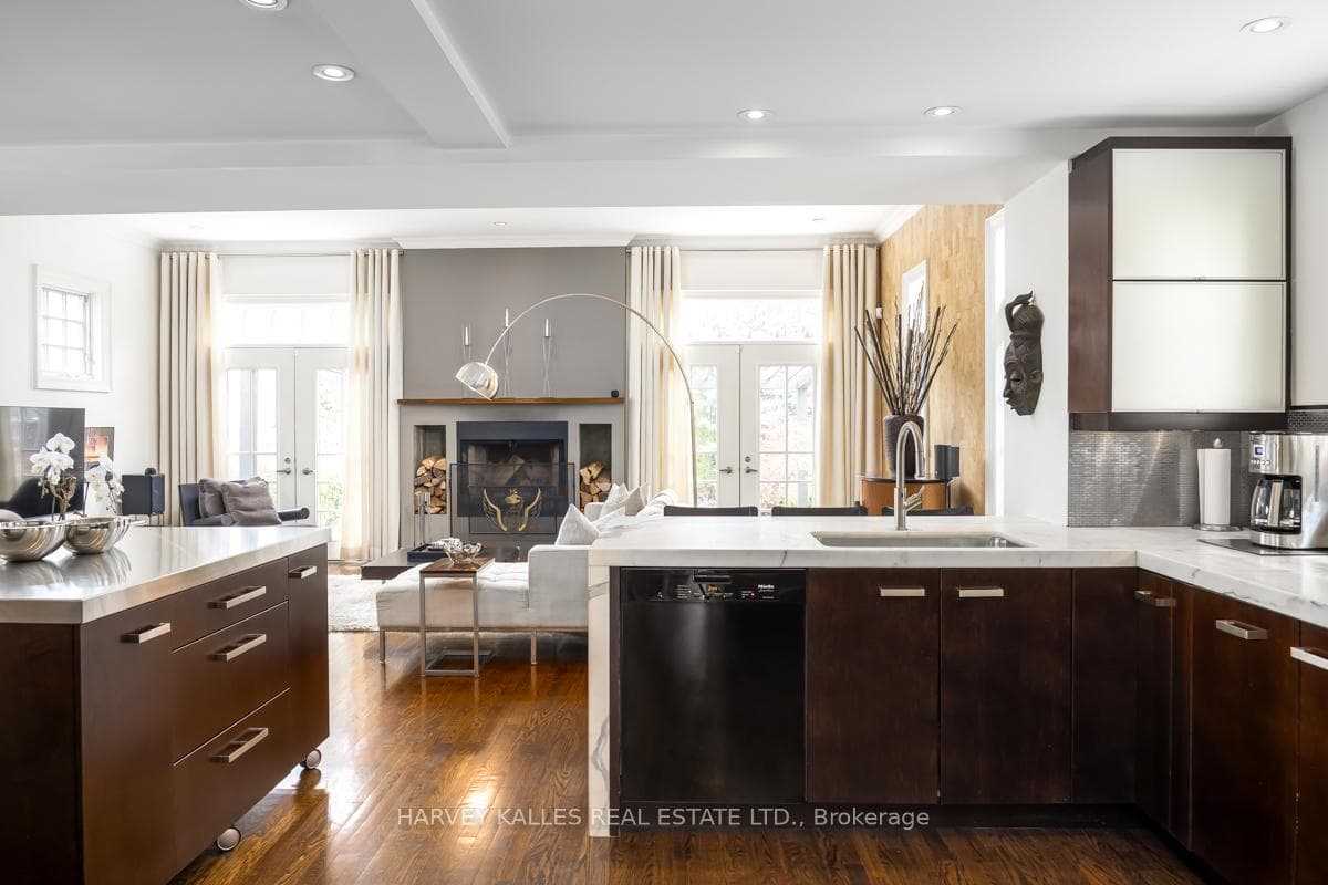 85 Kimbark Boulevard photo 6
