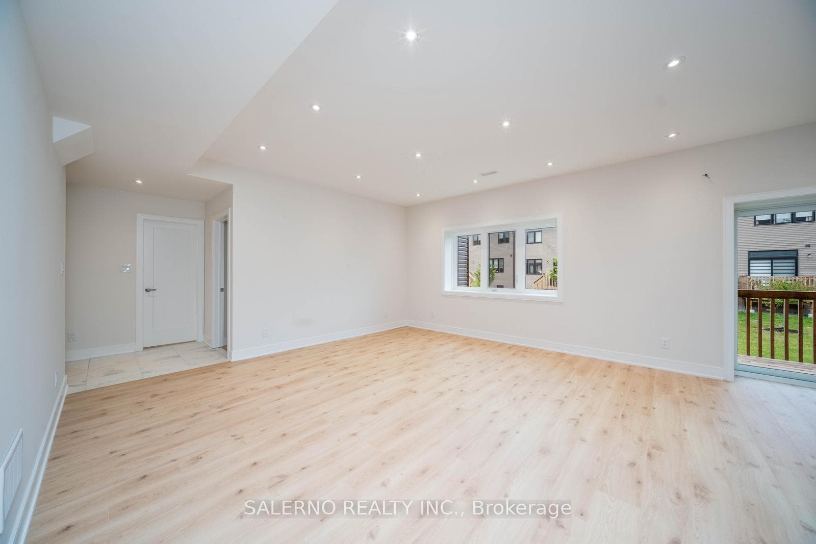 100 Berkely Street Unit Lower photo 12