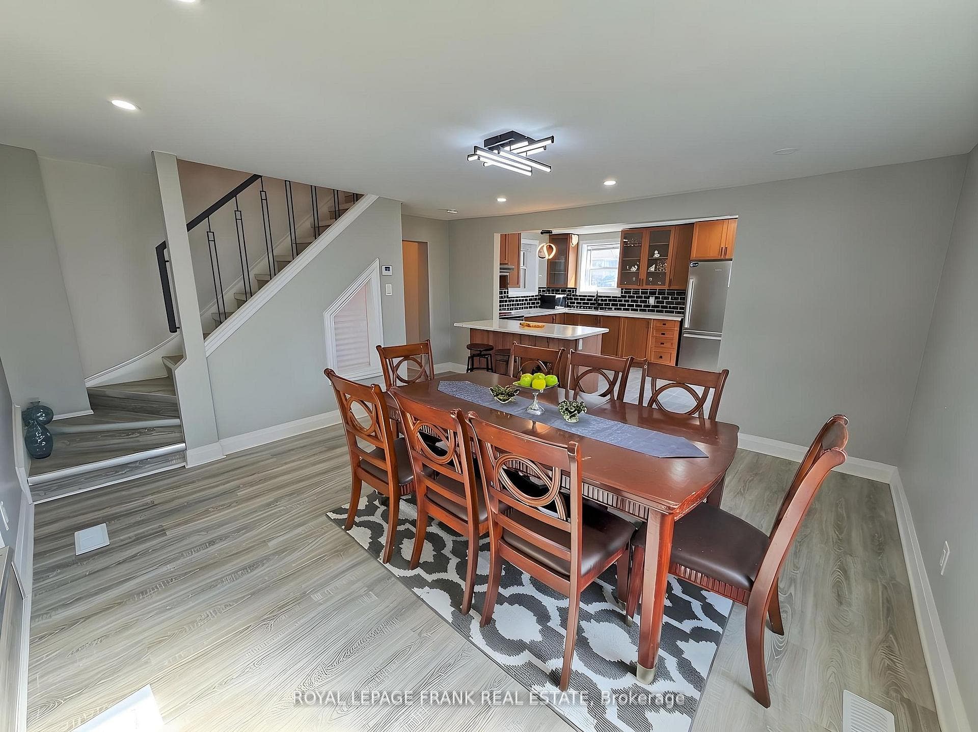 23 N Hastings Avenue photo 6