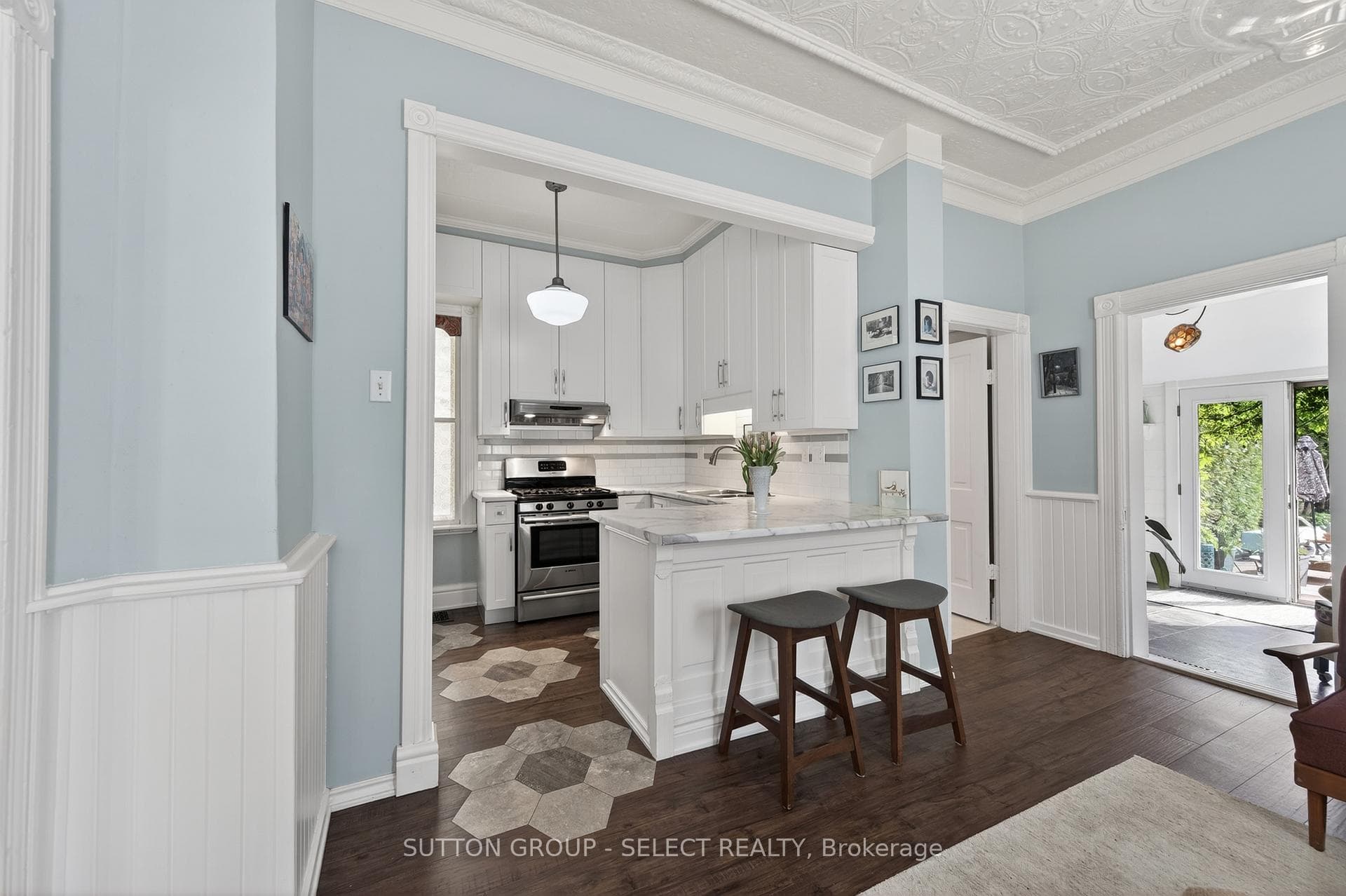 804 Maitland Street photo 19