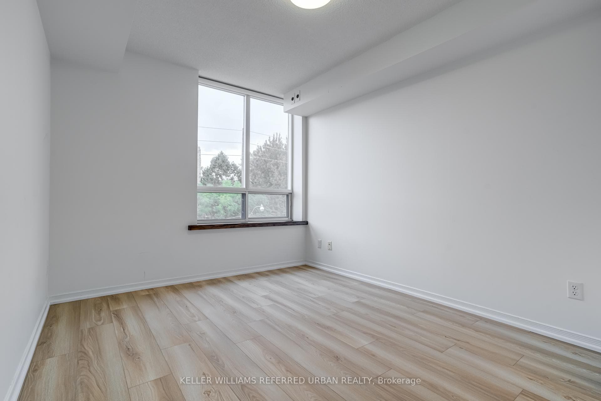 1765 Queen Street Unit 312 photo 14