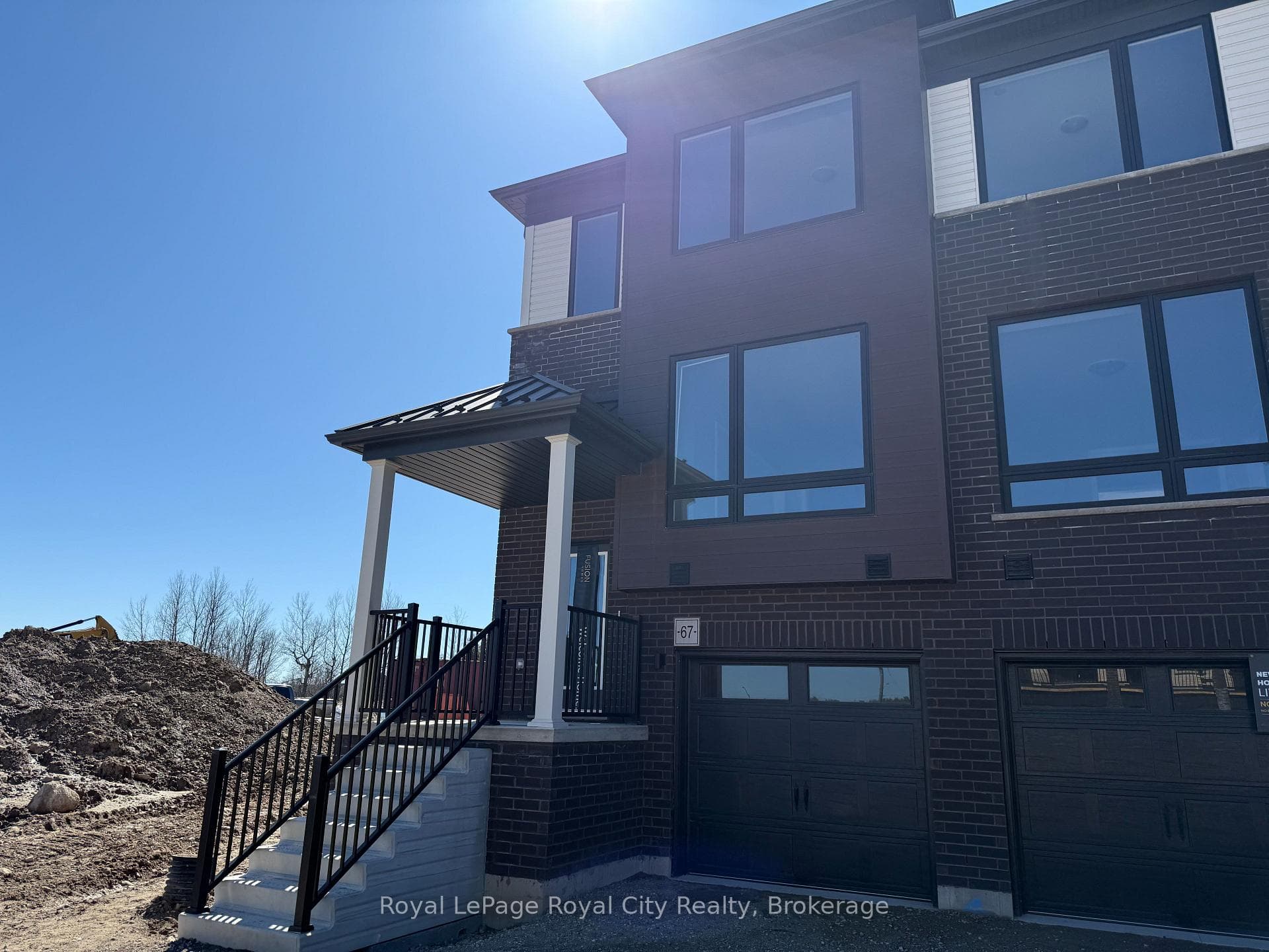 67 ARABELLA Drive photo 2