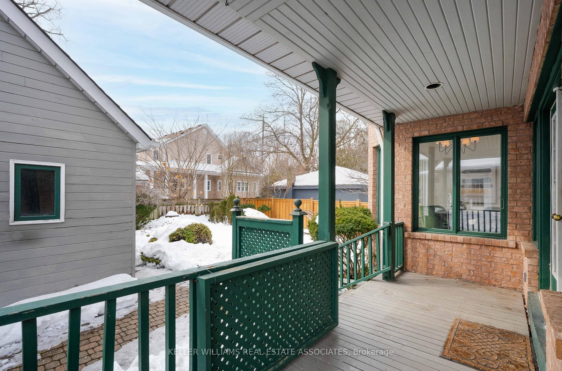 164 Allan Street photo 42