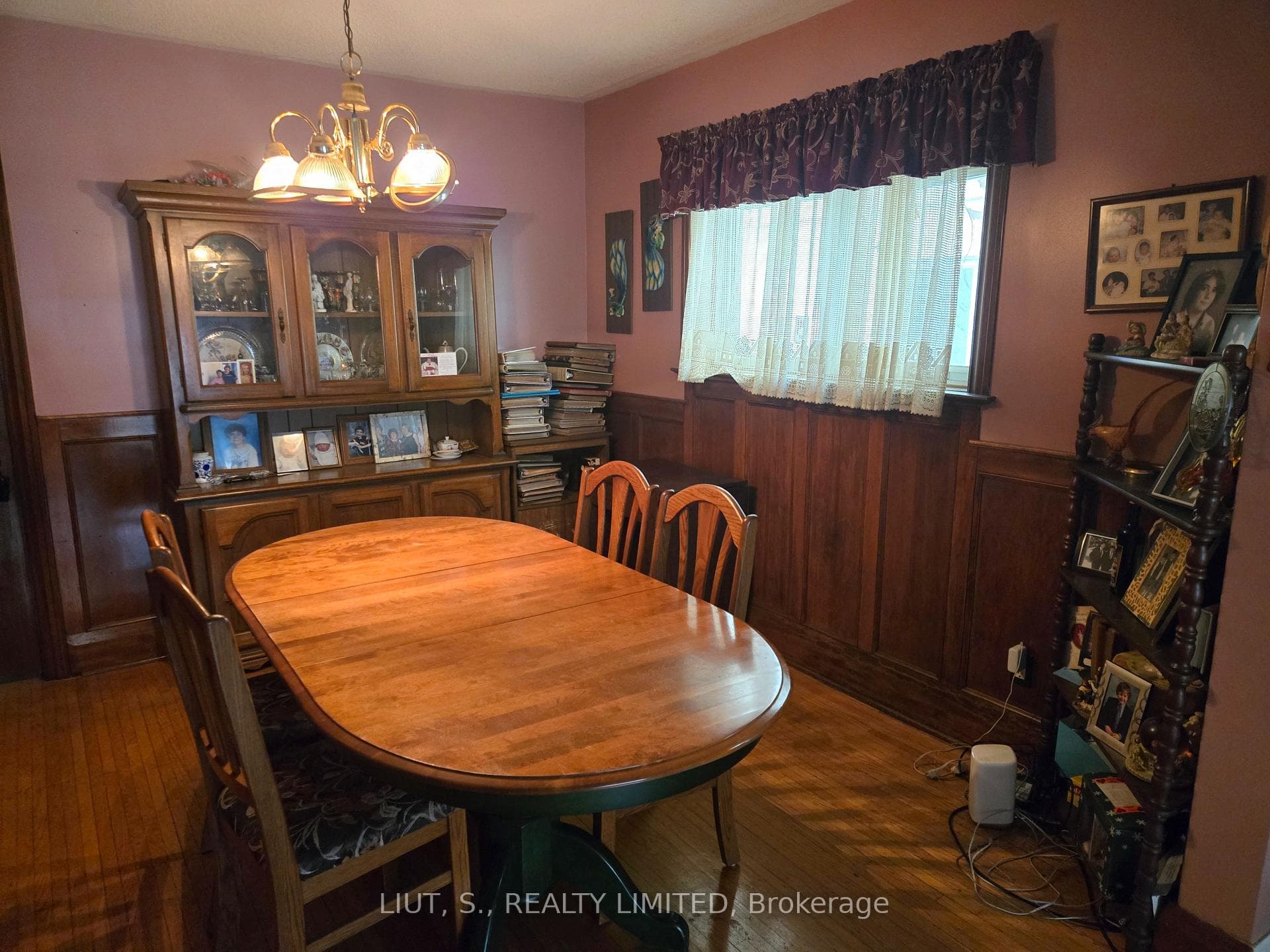 50 Gloucester Grove photo 13