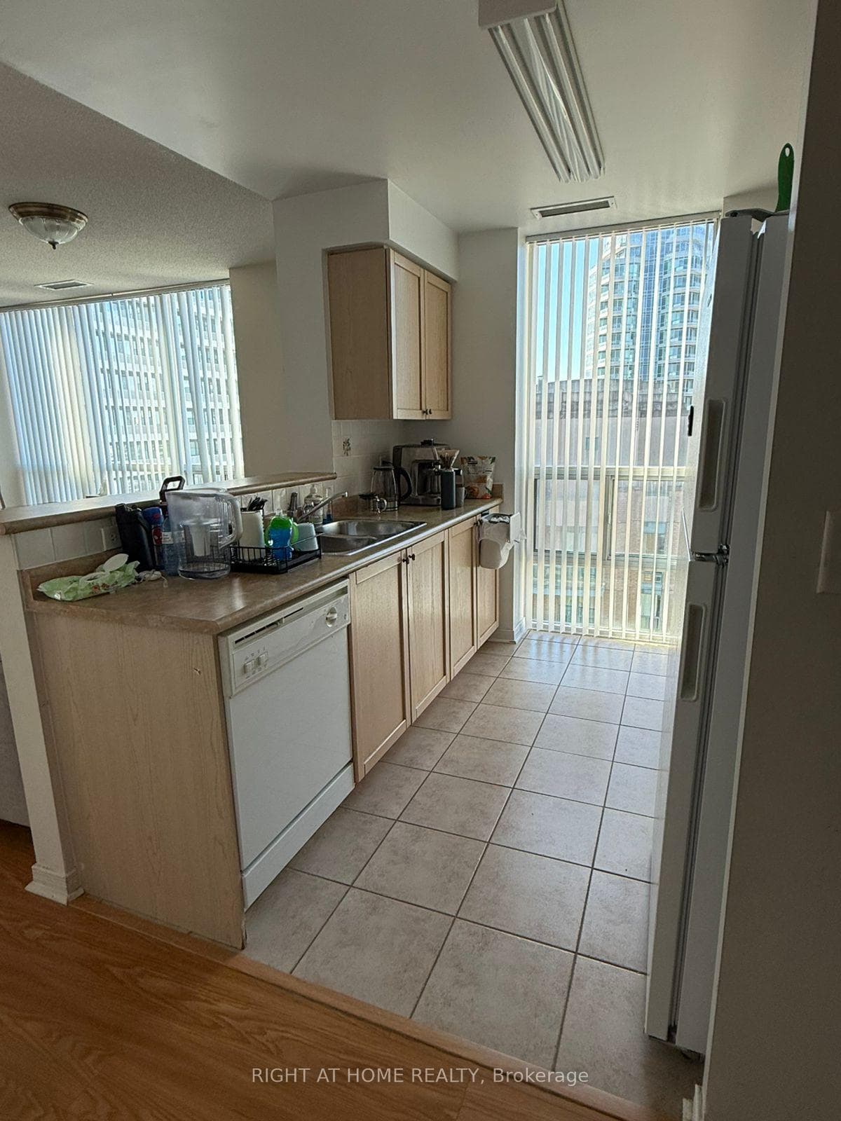 26 Olive Avenue Unit ph 02 photo 17