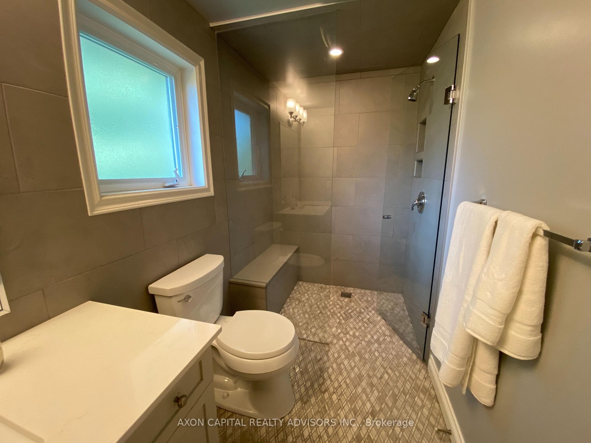 74 Eleanor Circle photo 12