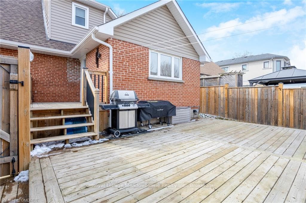 131 BELL Street photo 45