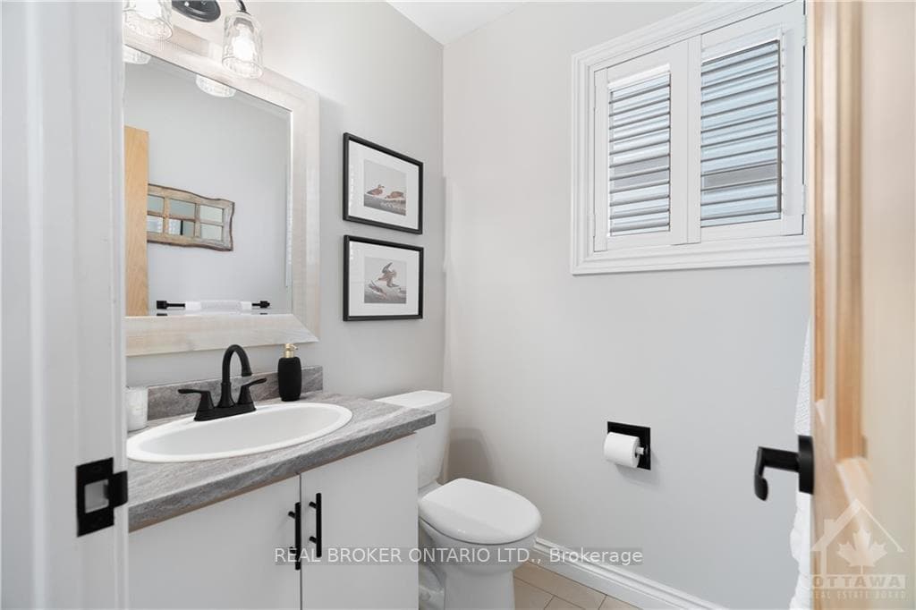 27 SADDLE Crescent photo 12