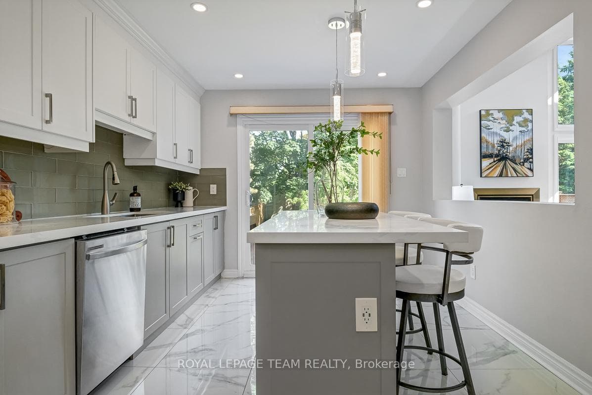 91 Dossetter Way photo 12