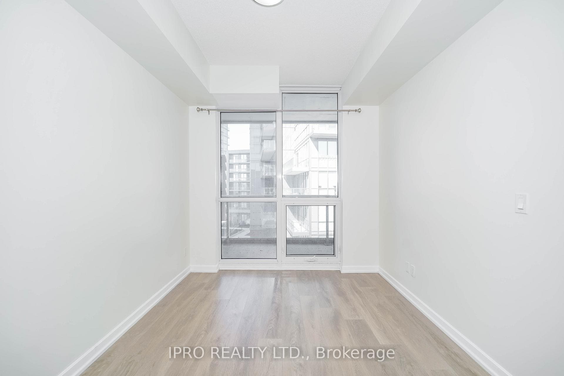 32 Forest Manor Road Unit 407 photo 31