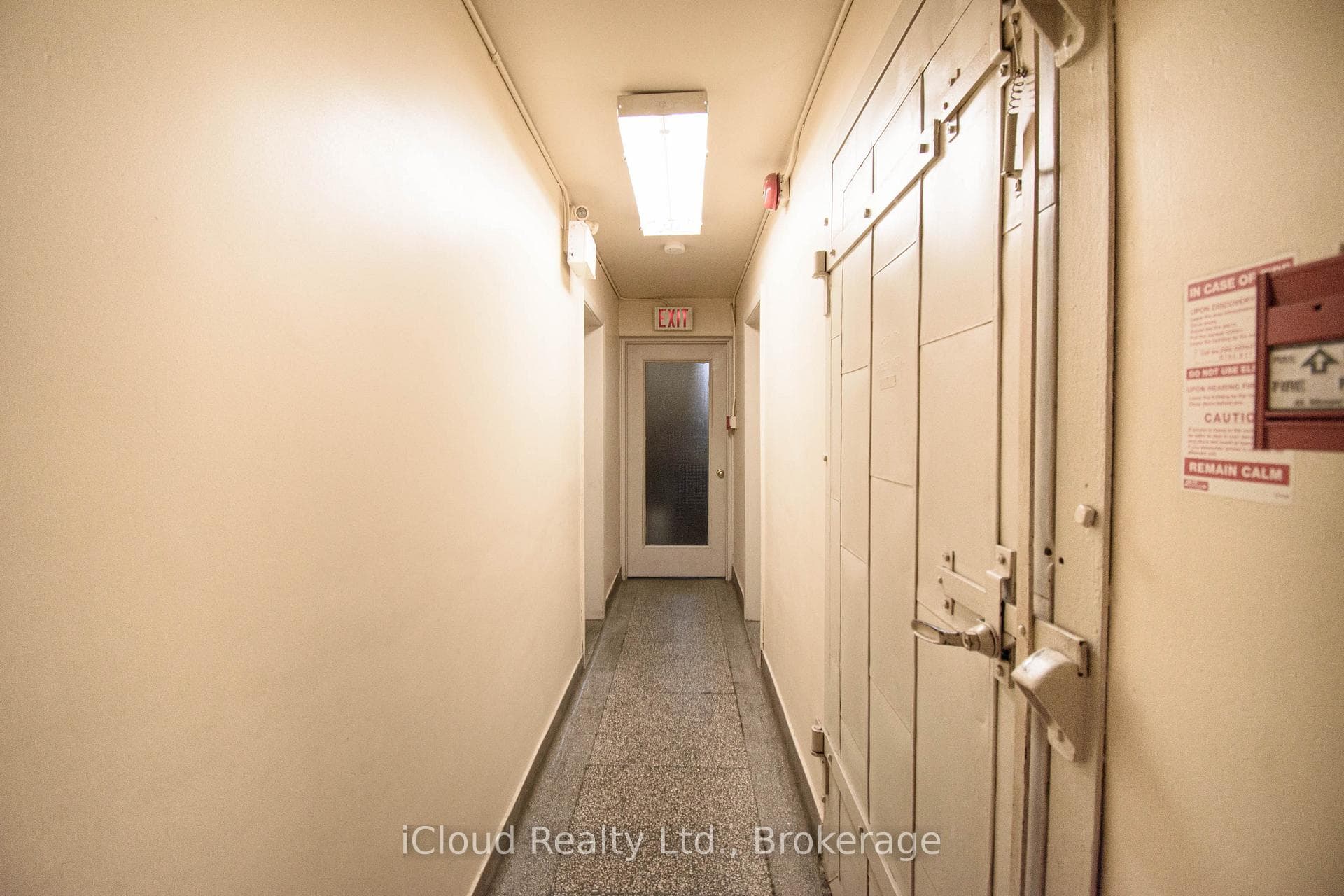 2265 Kipling Avenue photo 15