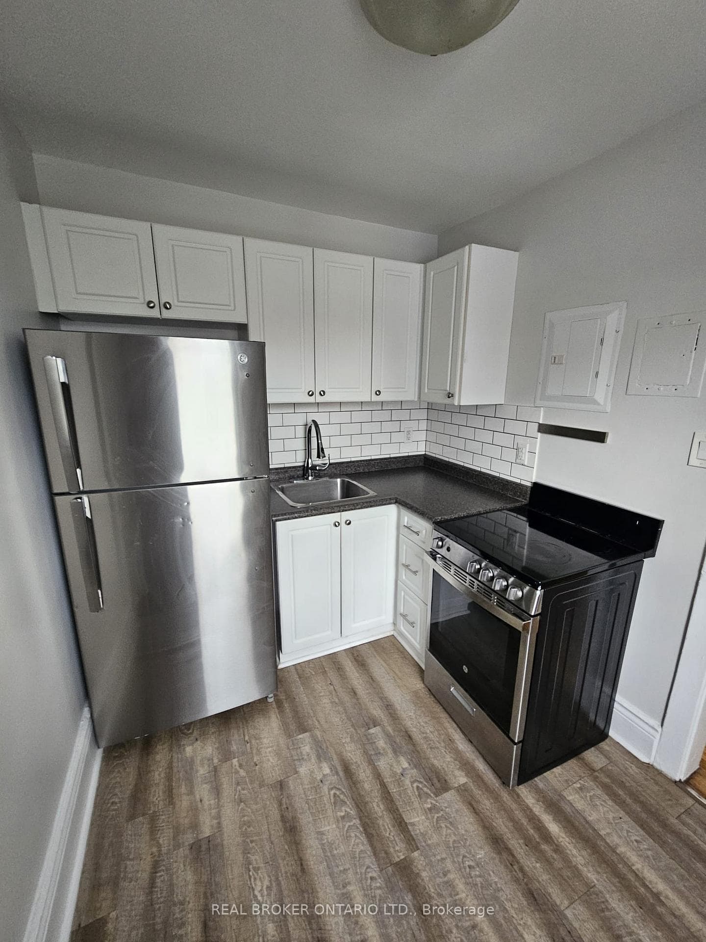983 Main Street Unit 3 photo 12