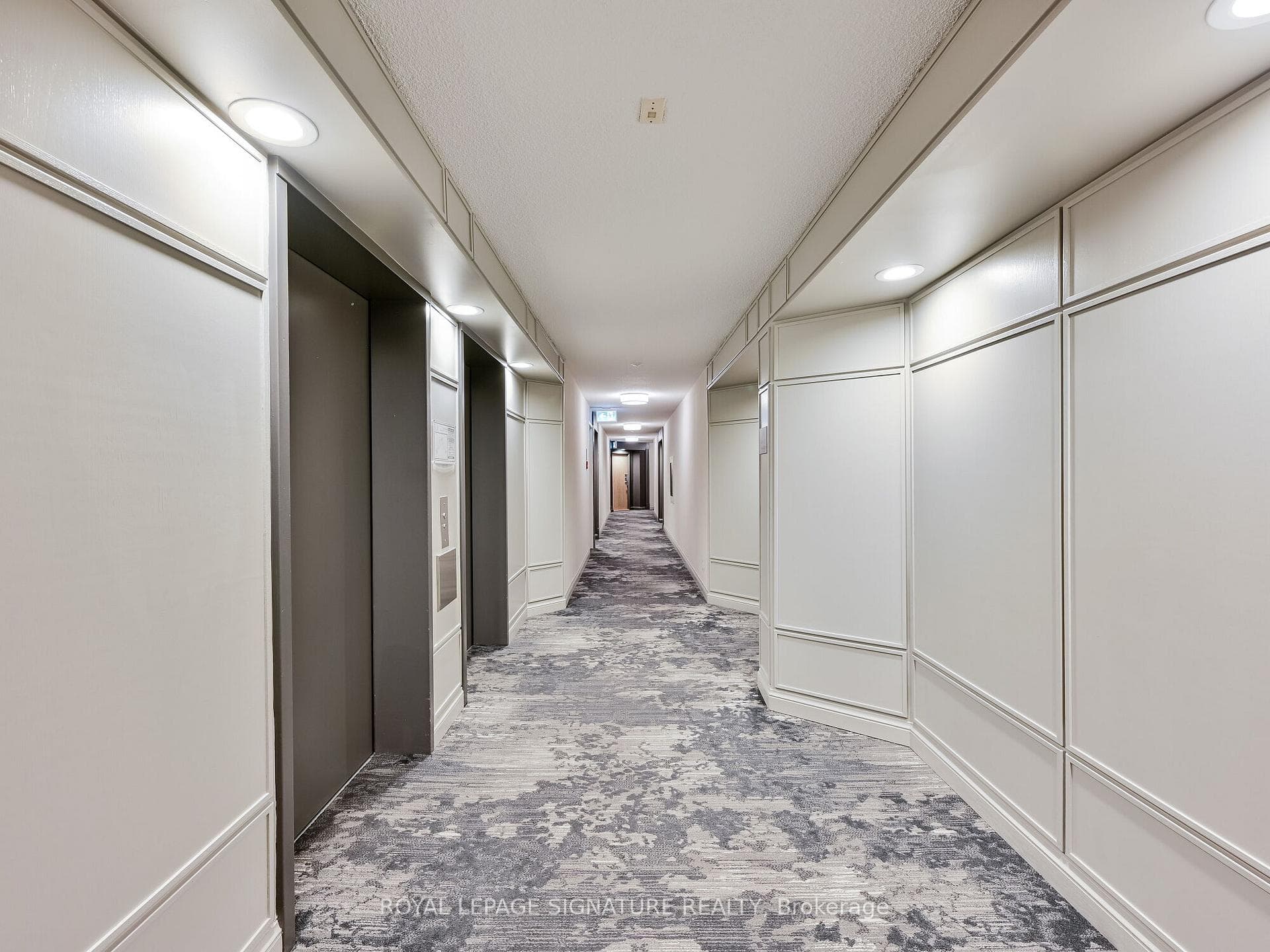 1001 Cedarglen Gate Unit 411 photo 5