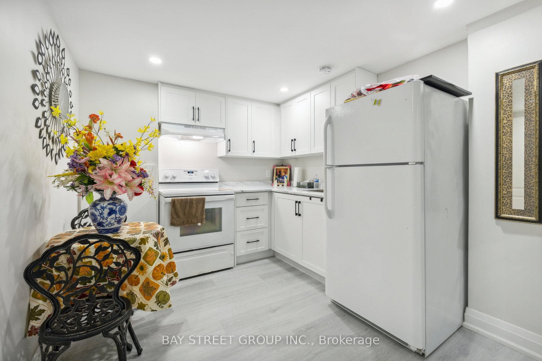 390 East 22nd Street photo 19