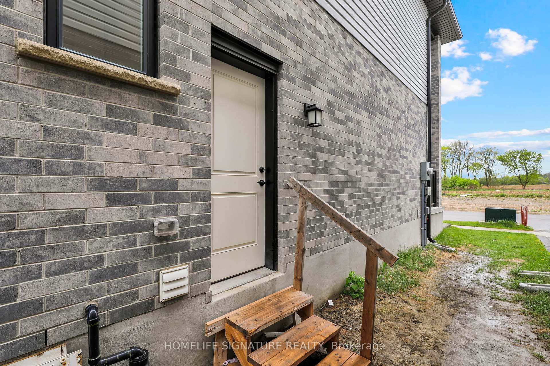 6433 Royal Magnolia Avenue photo 30