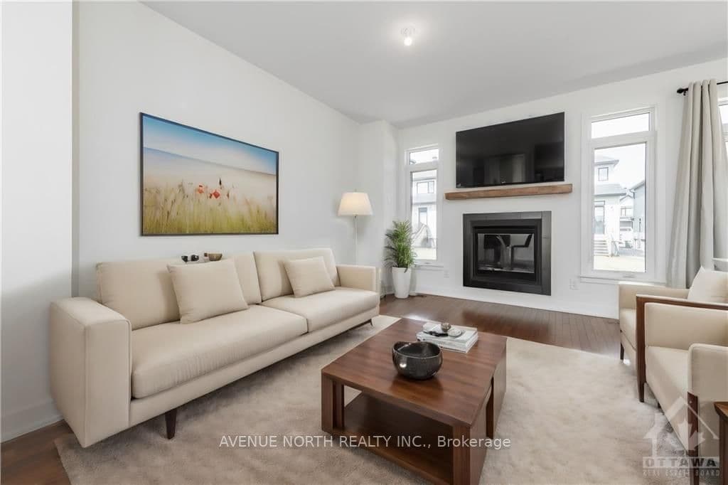 90 NETTLE Crescent photo 11
