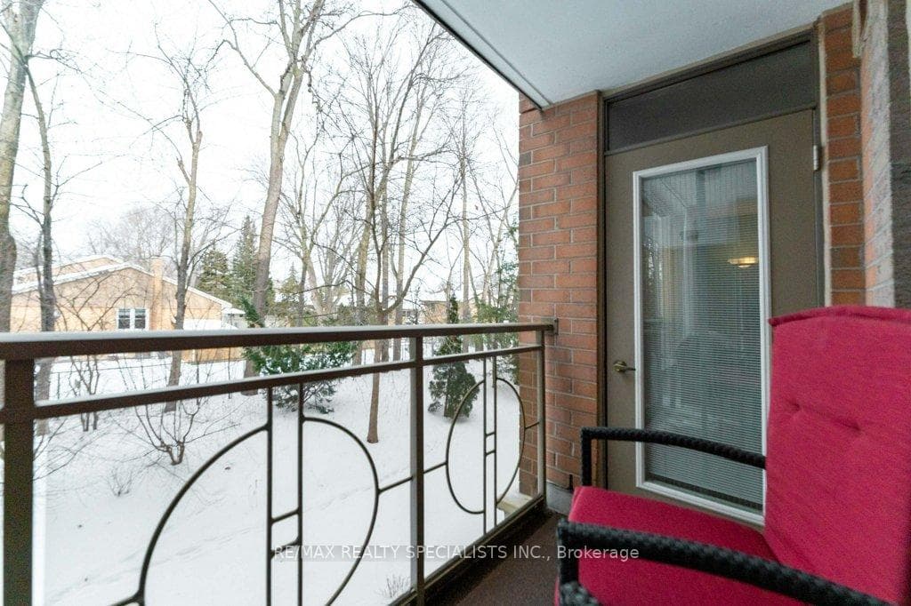 100 Burloak Drive Unit 2207 photo 29