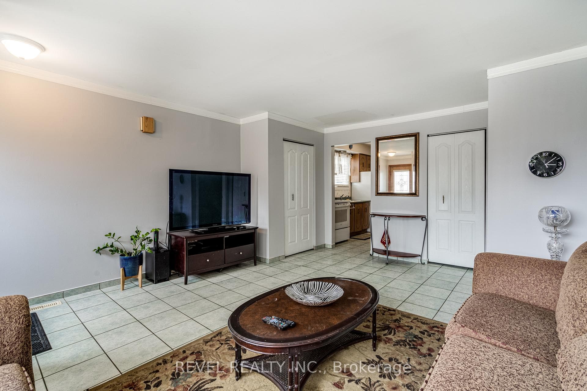 133 West Avenue photo 8