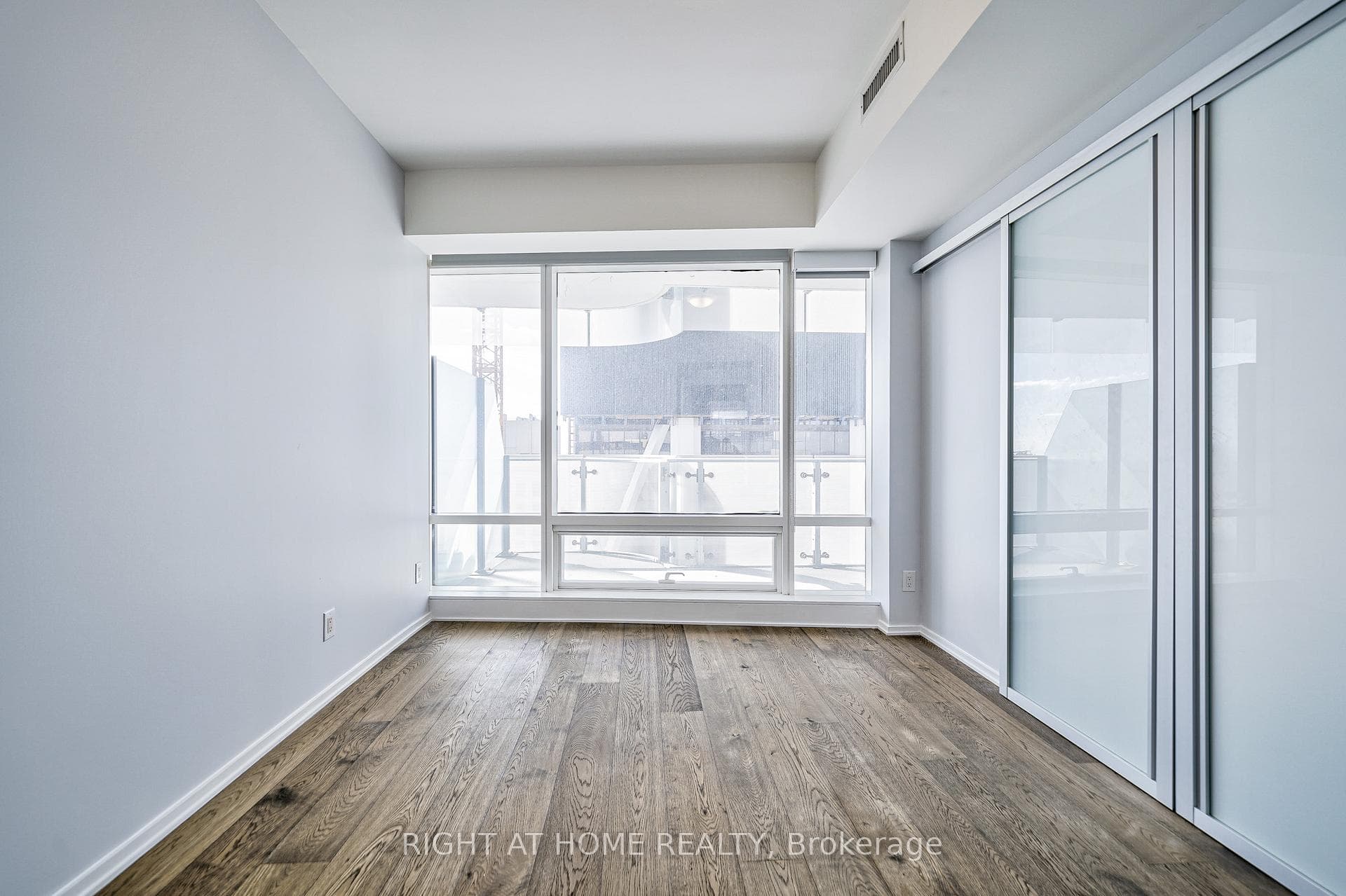 1 Bloor Street Unit 4707 photo 25