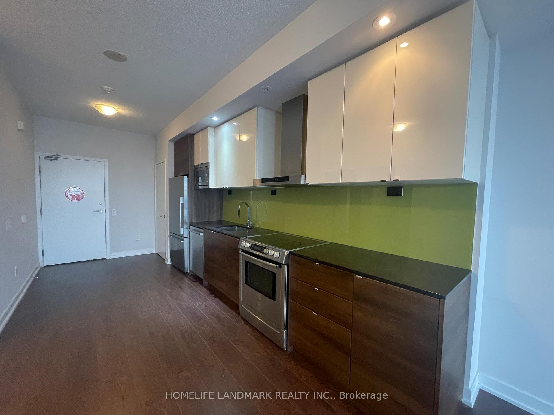121 Mcmahon Drive Unit 3307 photo 5