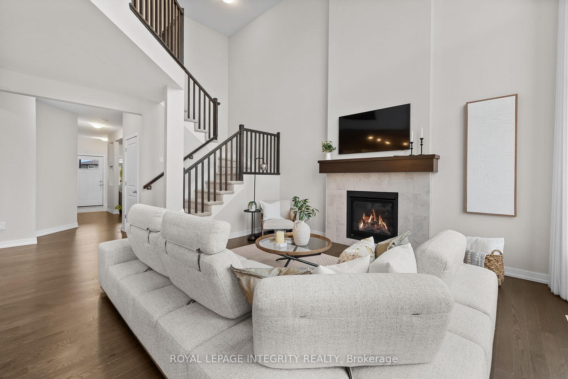 428 Gidran Circle photo 6