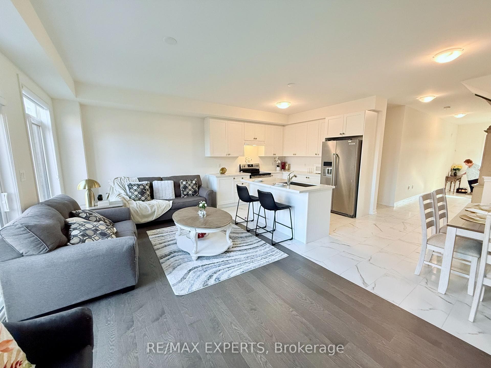 2229 Grainger Loop photo 11