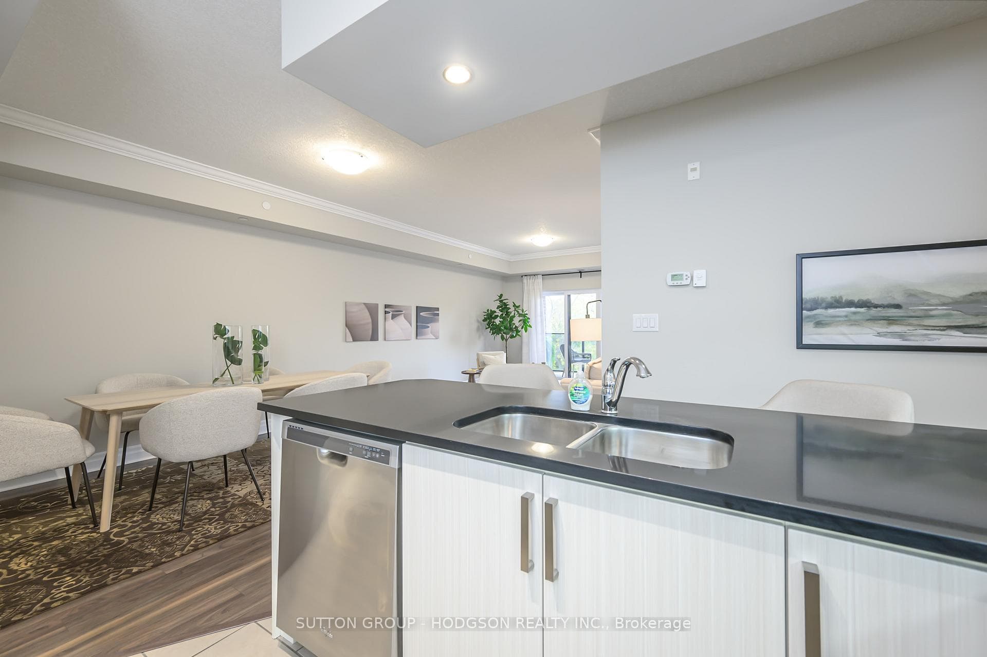 89 Ridout Street Unit 406 photo 8