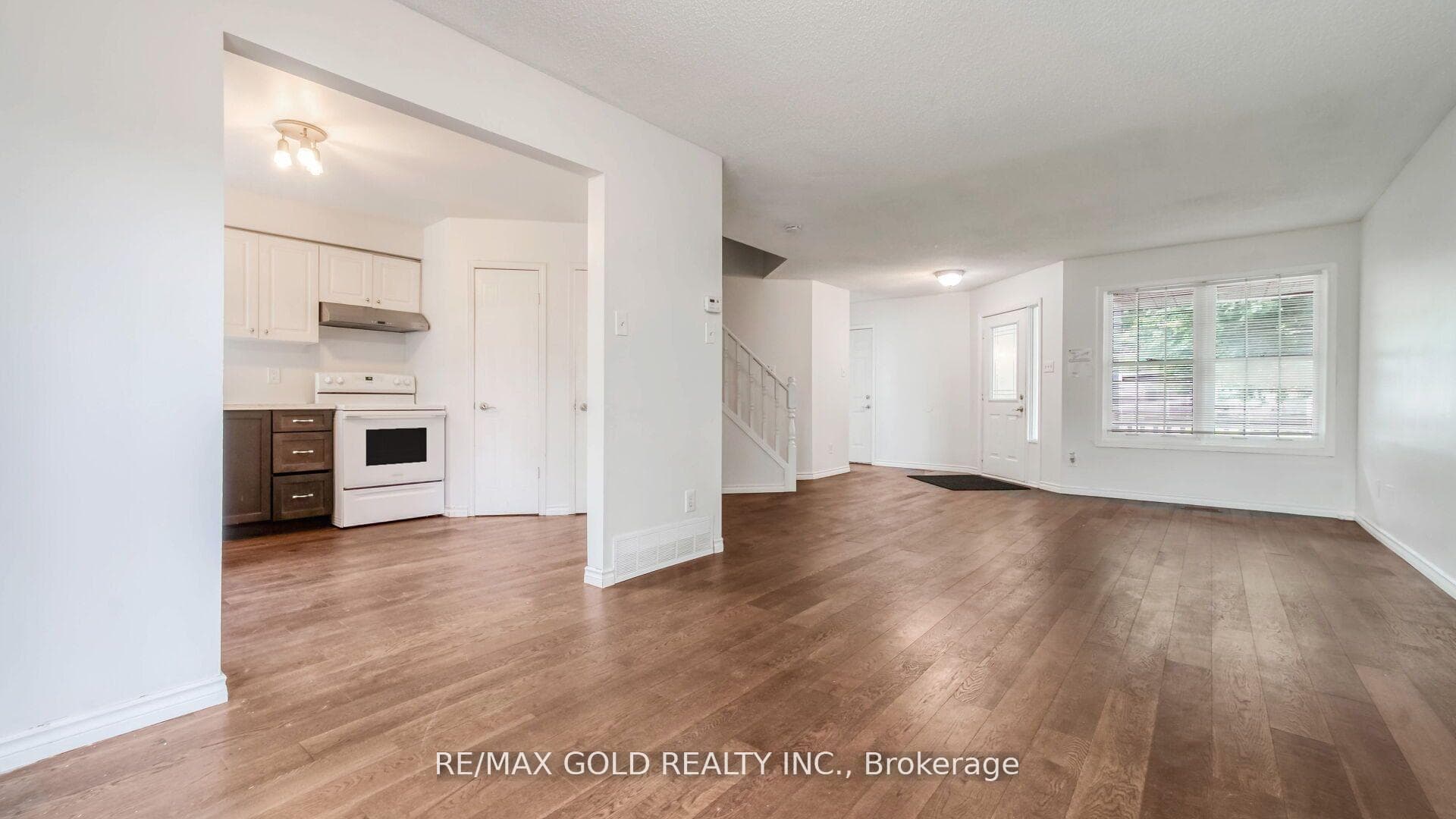 222 Fleming Drive photo 6