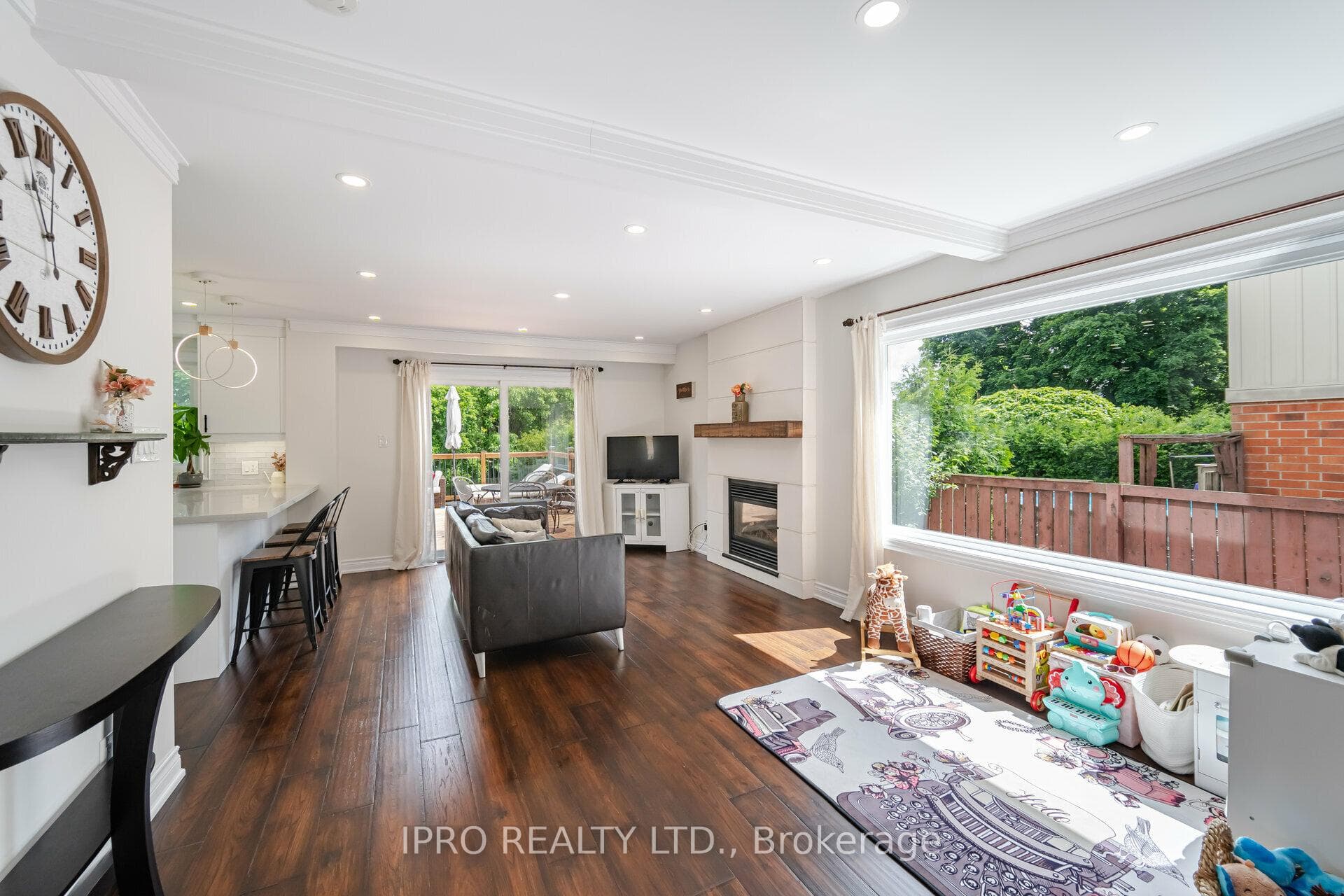 3254 Sir Johns Homestead photo 4