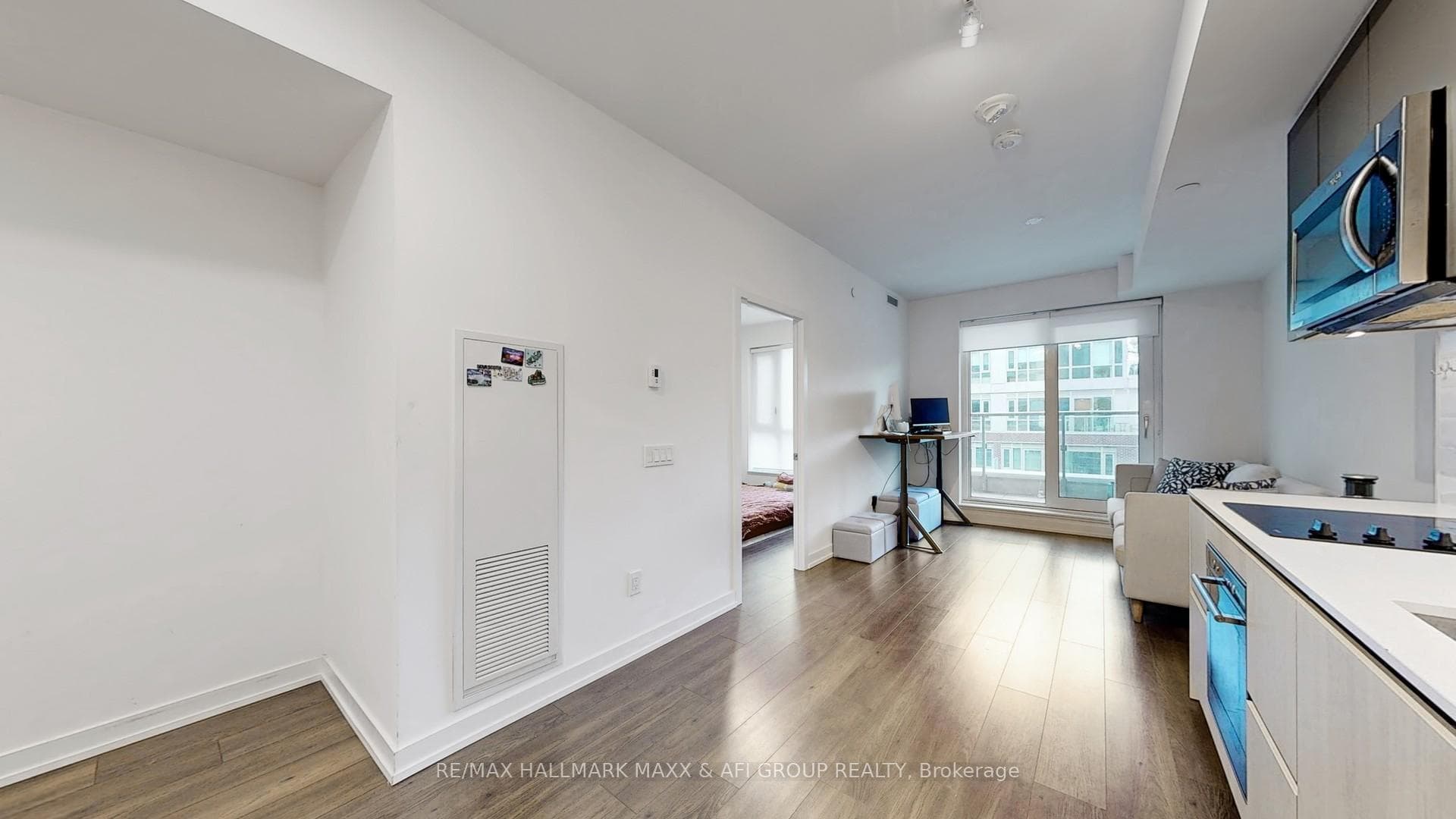 150 Logan Avenue Unit 431 photo 11
