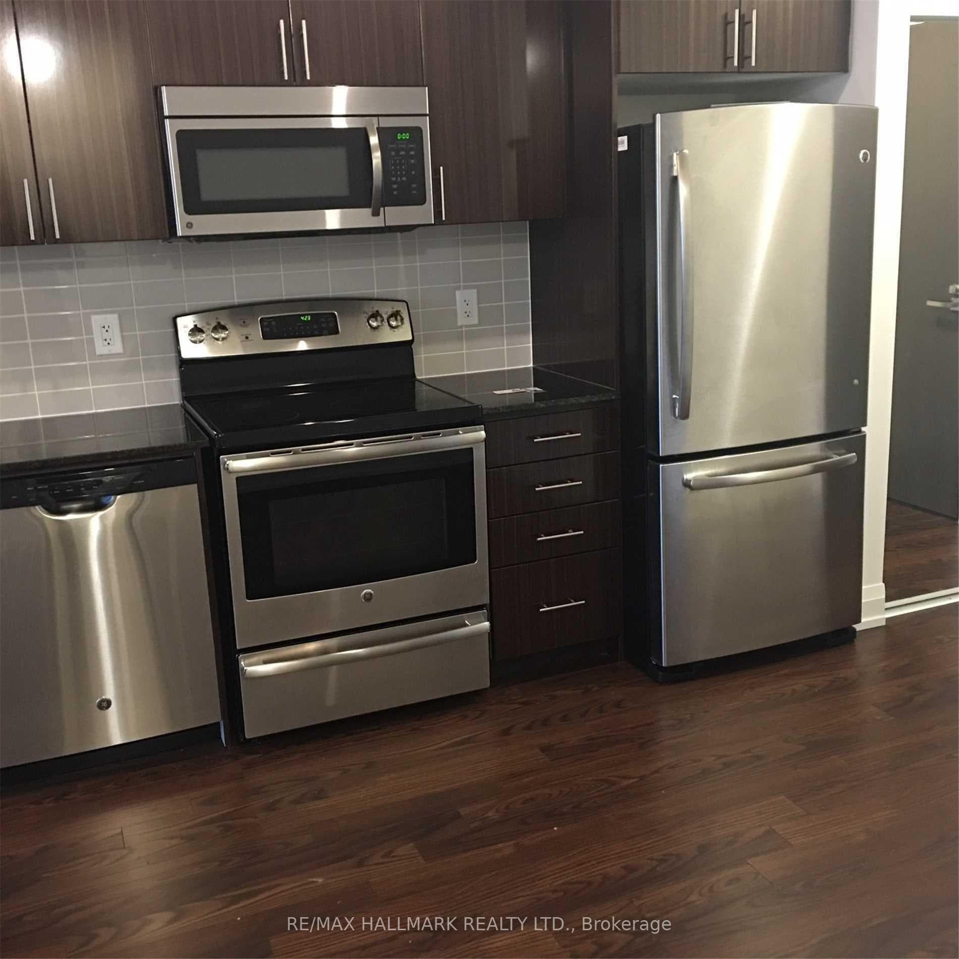 7161 Yonge Street Unit 2435 photo 5