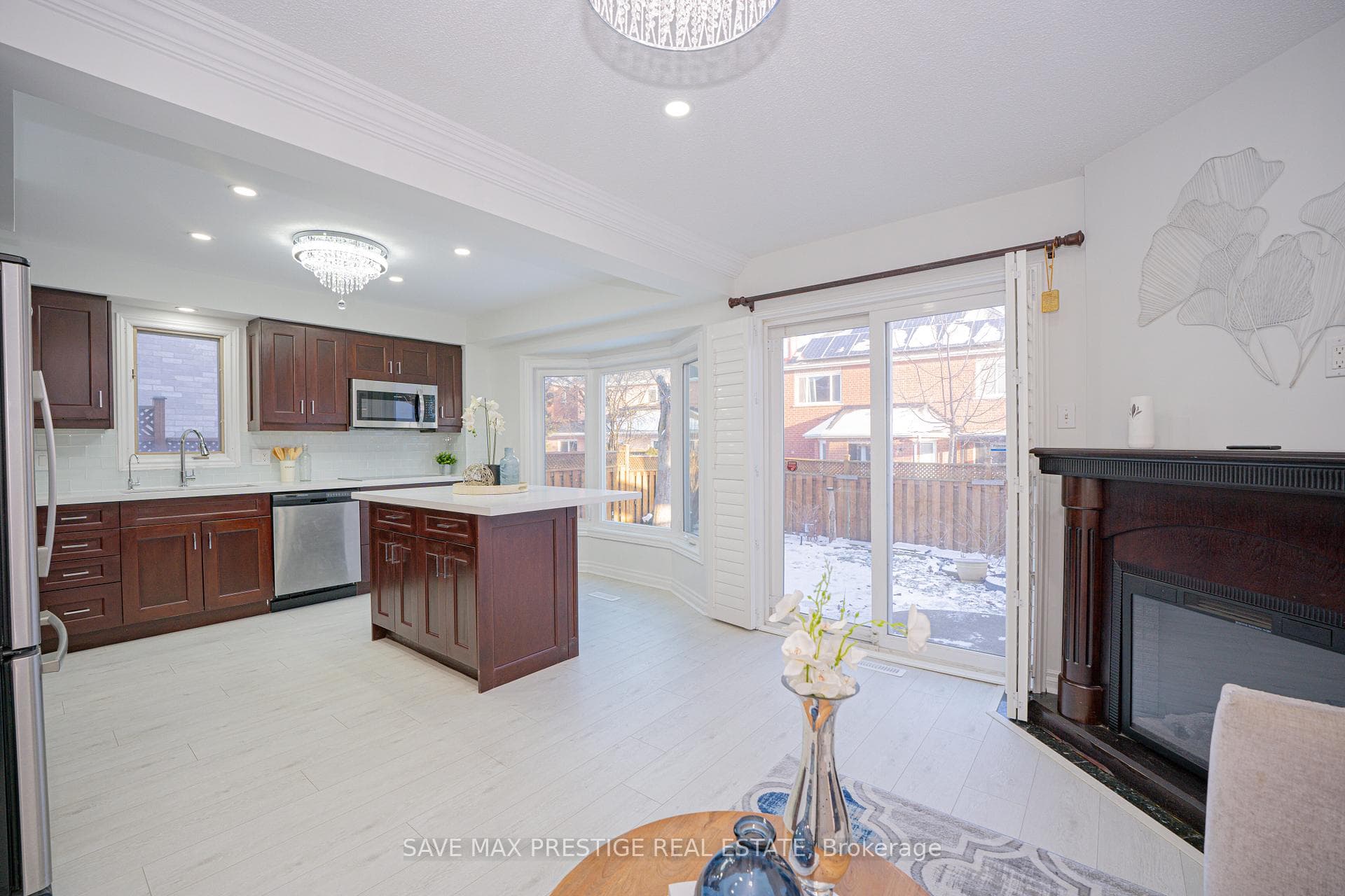 7 Hood Crescent photo 7