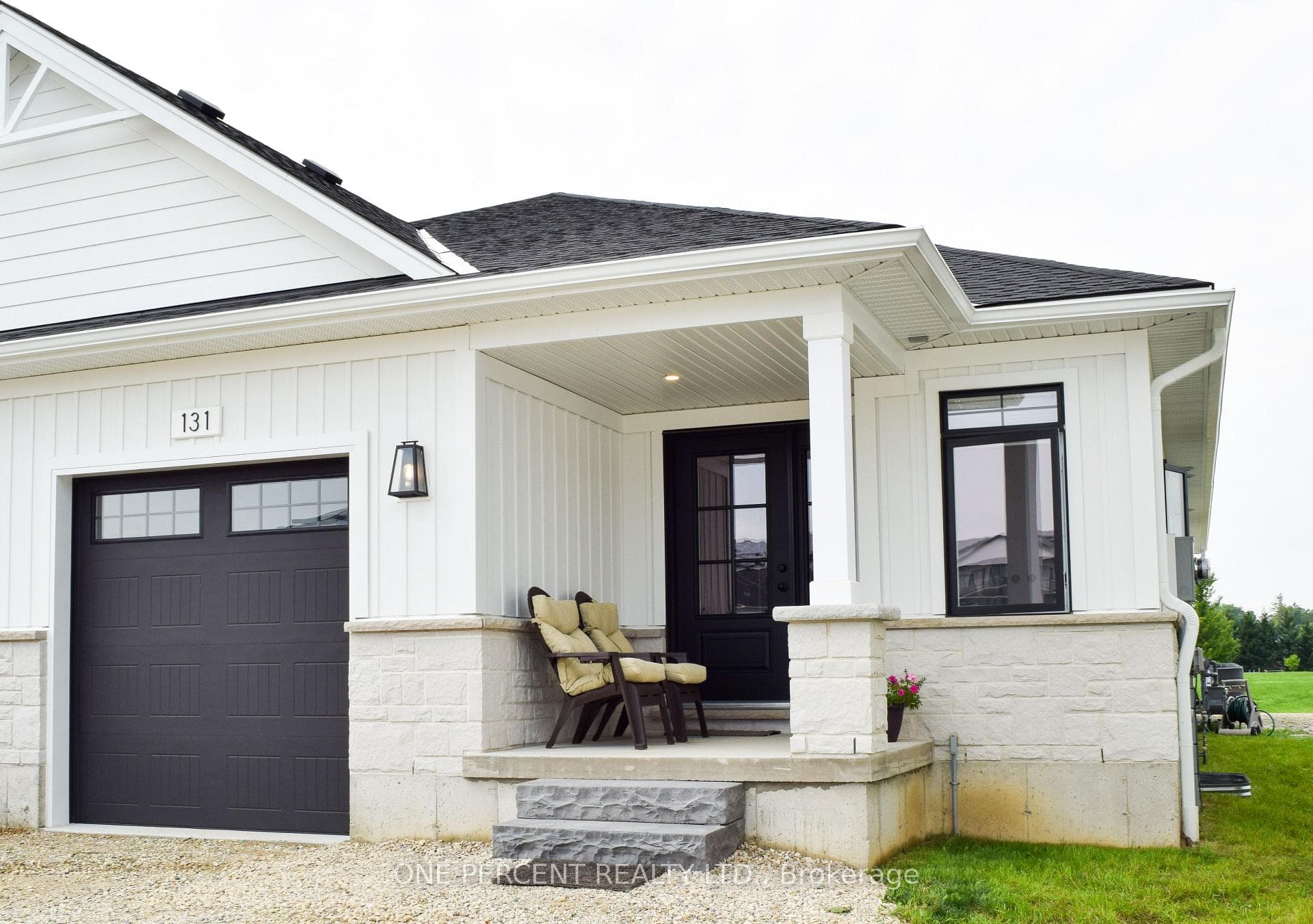 131 Jacks Way photo 2