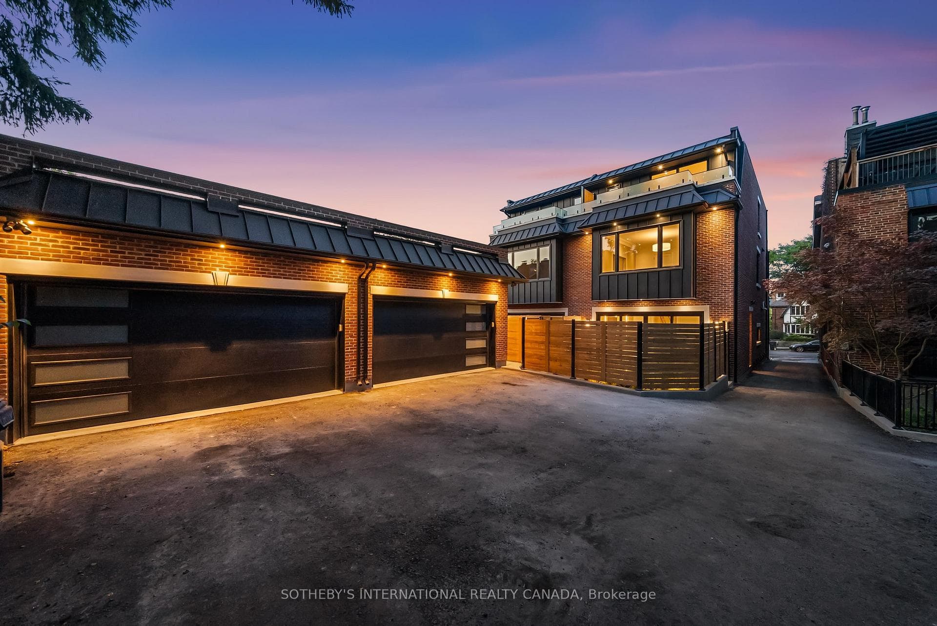 734 Avenue Road photo 43