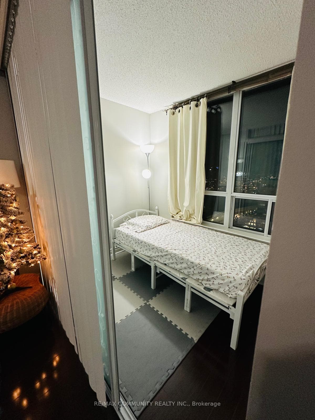 50 Brian Harrison Way Unit 1903 photo 14