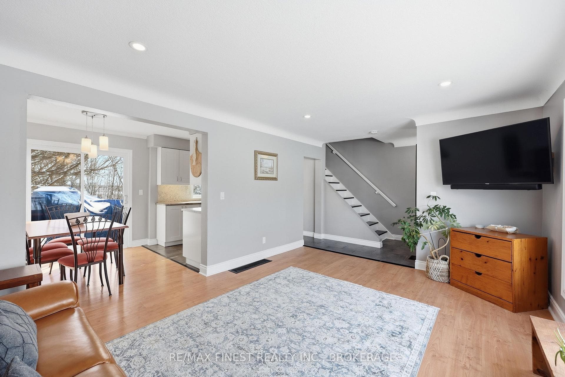 1479 Montreal Street photo 5