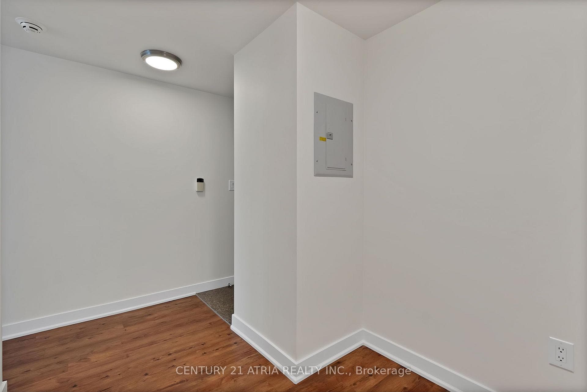 35 Mariner Terrace Unit 2702 photo 5