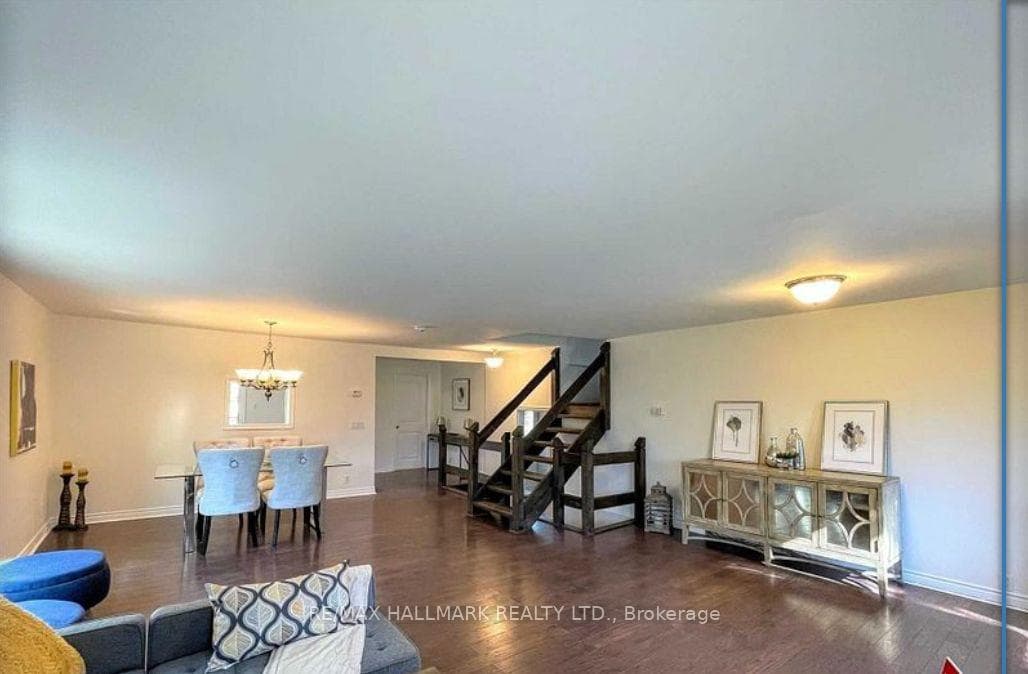 30 Rosehill Drive photo 2