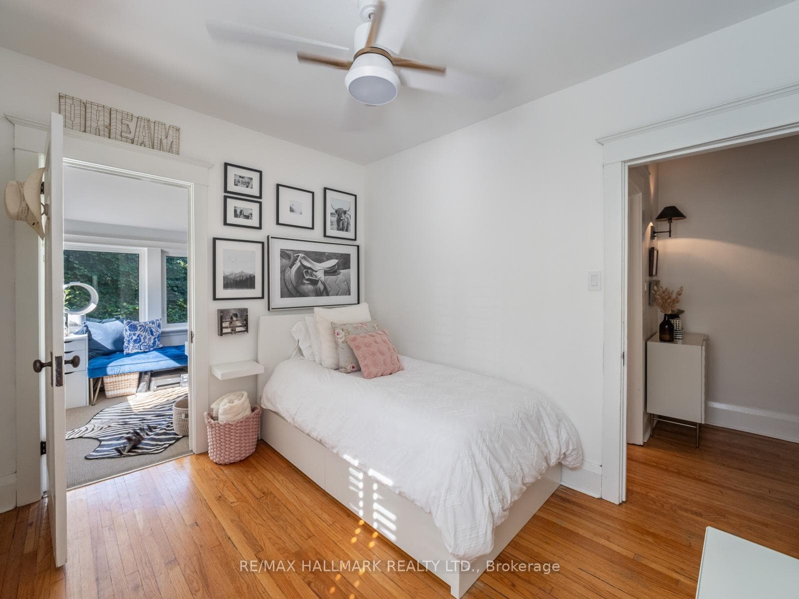Rear bedroom