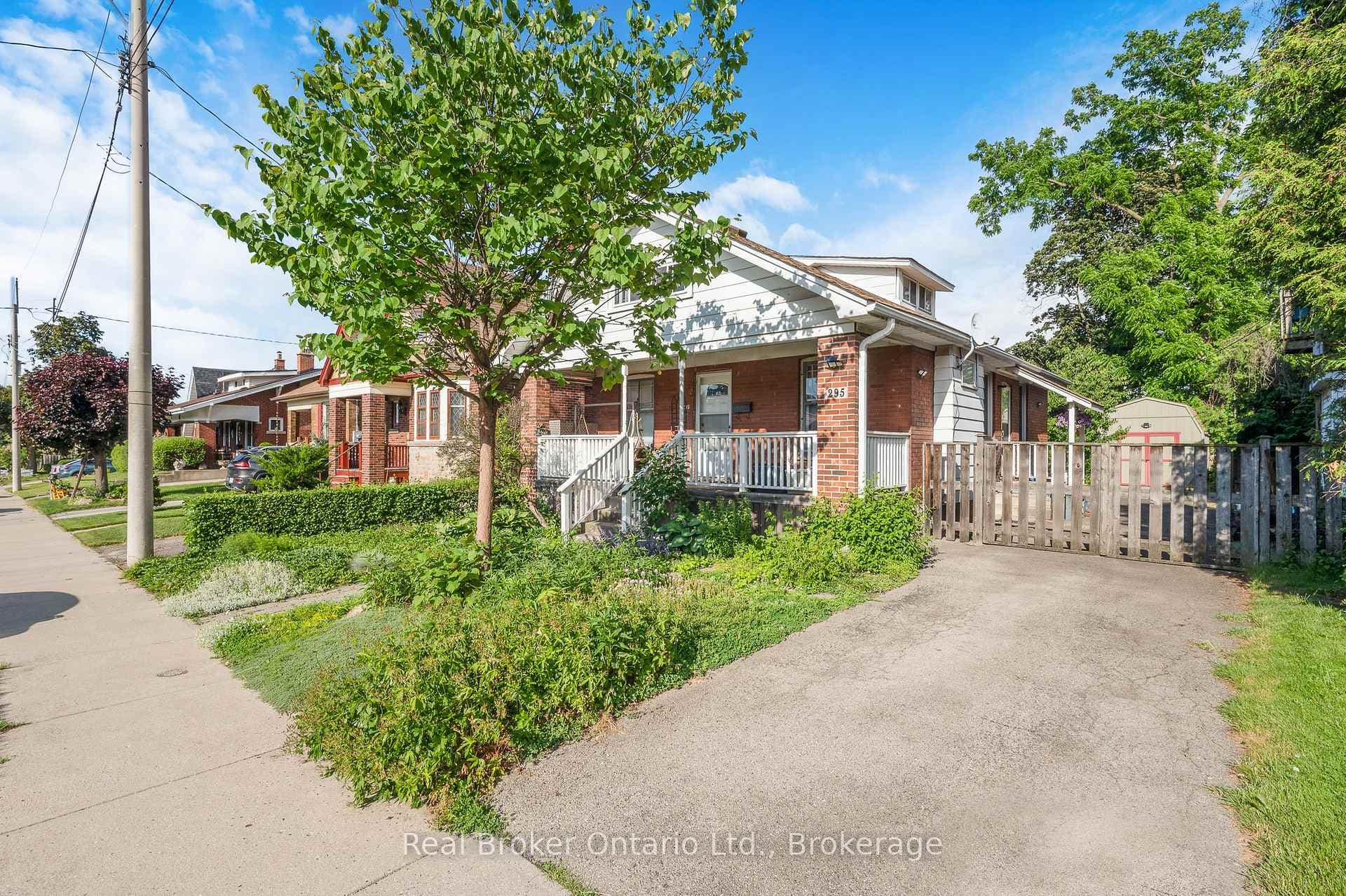 295 Keswick Court photo 4