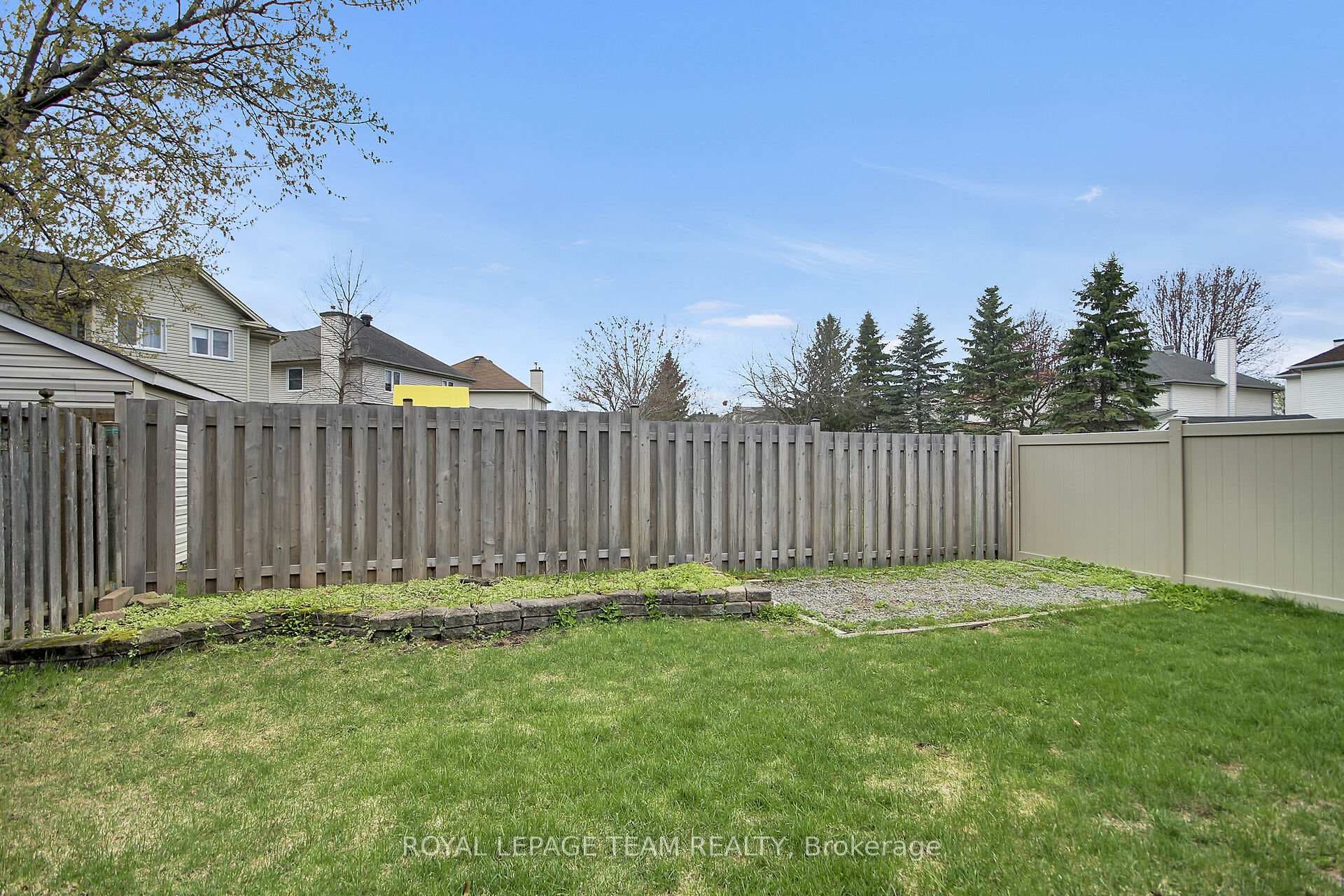 18 Longshire Circle photo 29