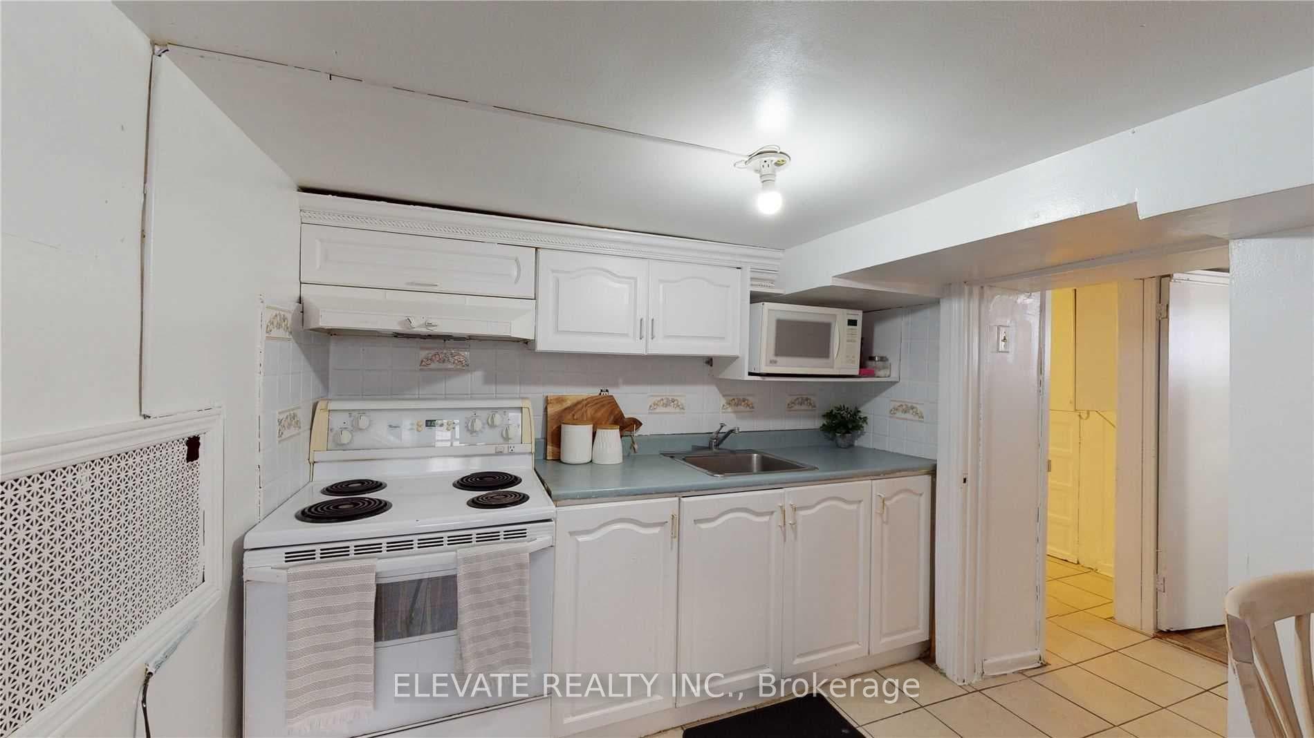 247 Belgravia Avenue photo 14