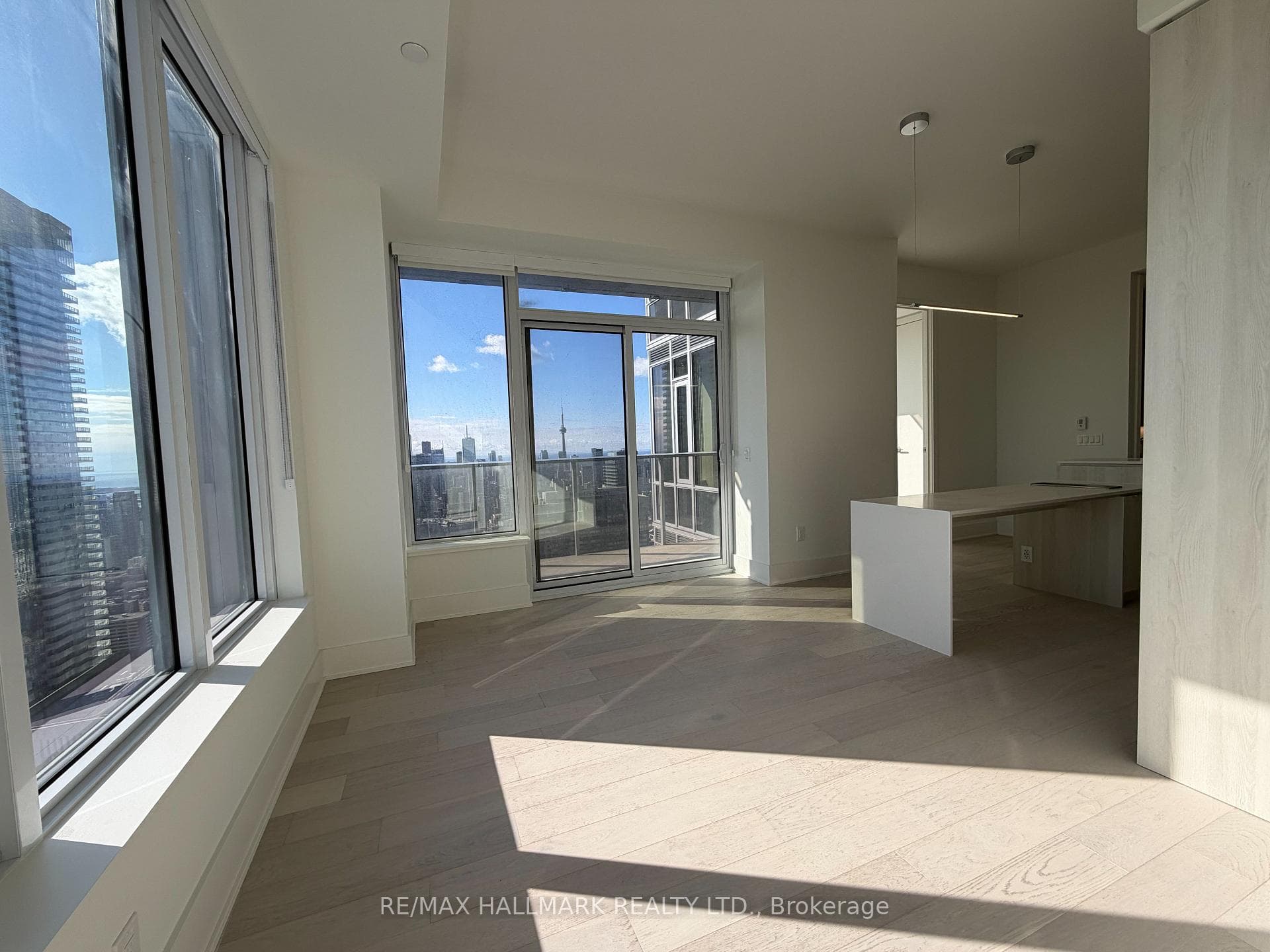 11 Yorkville Avenue Unit 5707 photo 11