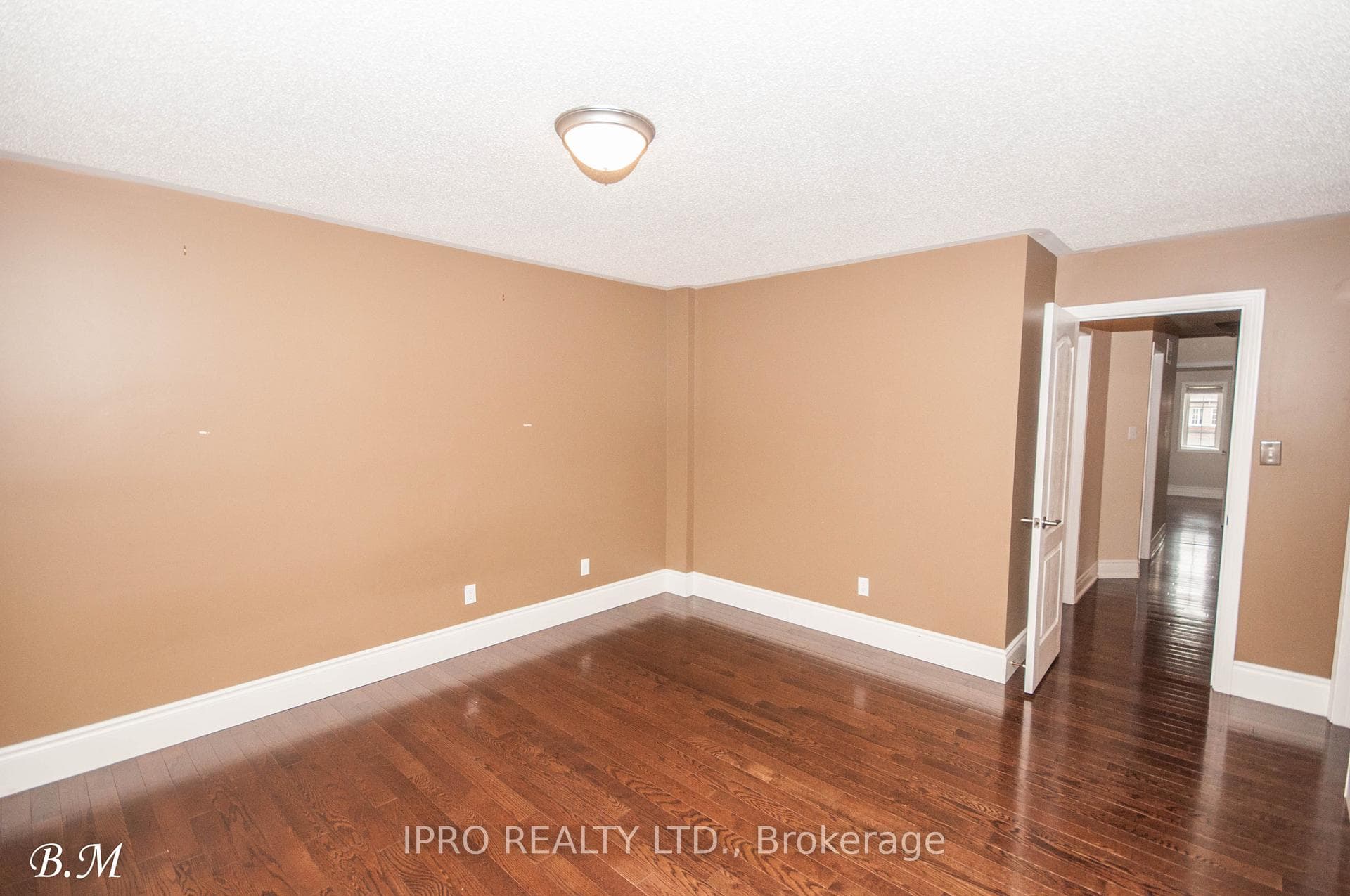 5854 Blue Spruce Avenue photo 21
